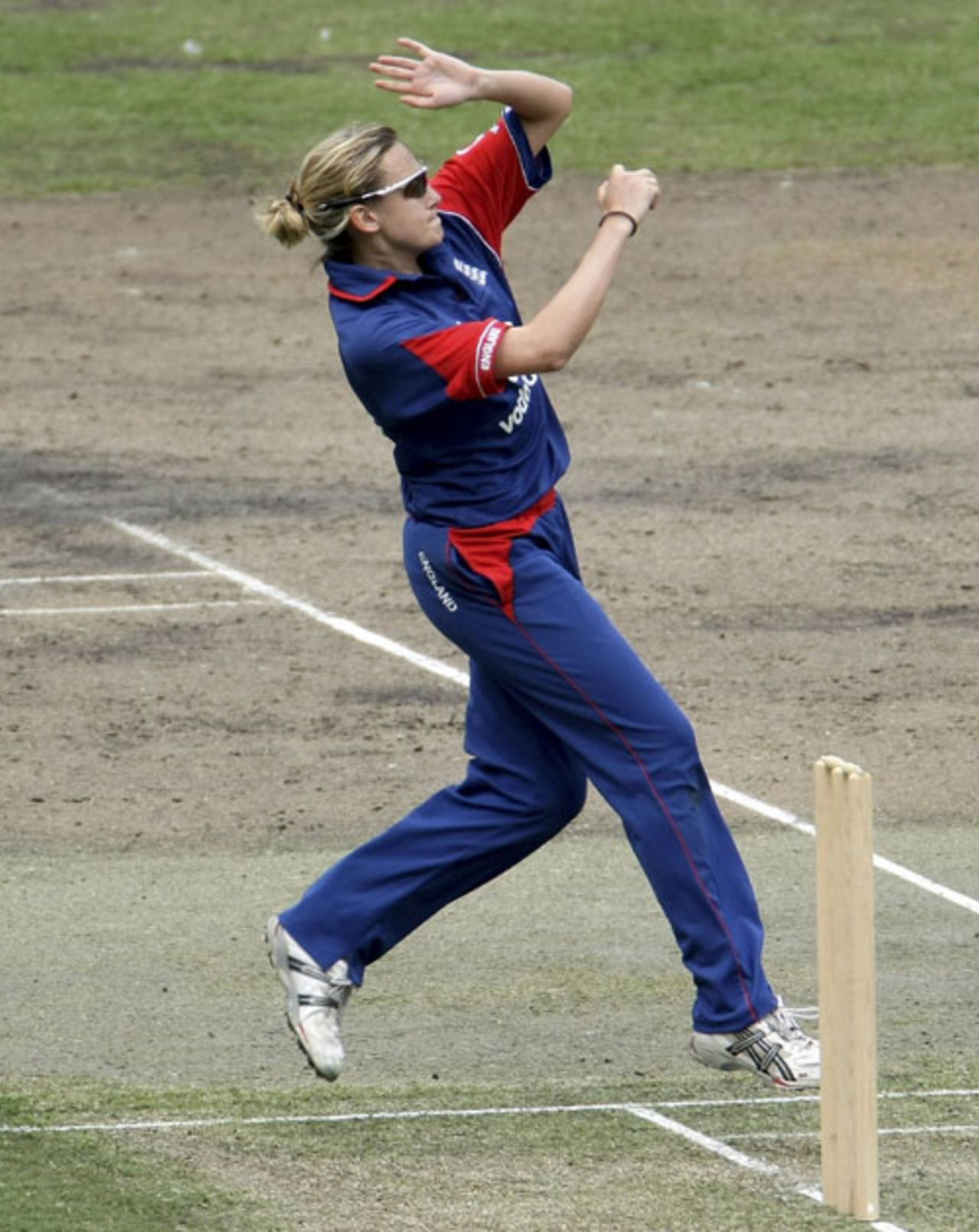 Rosalie Birch claimed a brace of wickets with her offspin, Australia Women v England Women, 1st ODI, Melbourne, February 3, 2008 