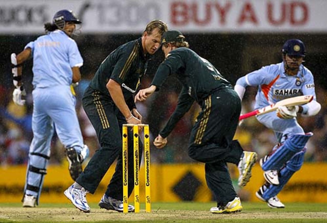 Sreesanth is run out while attempting to steal a third run off the last ball of India's innings, Australia v India, CB series, 1st ODI, Brisbane, February 3, 2008