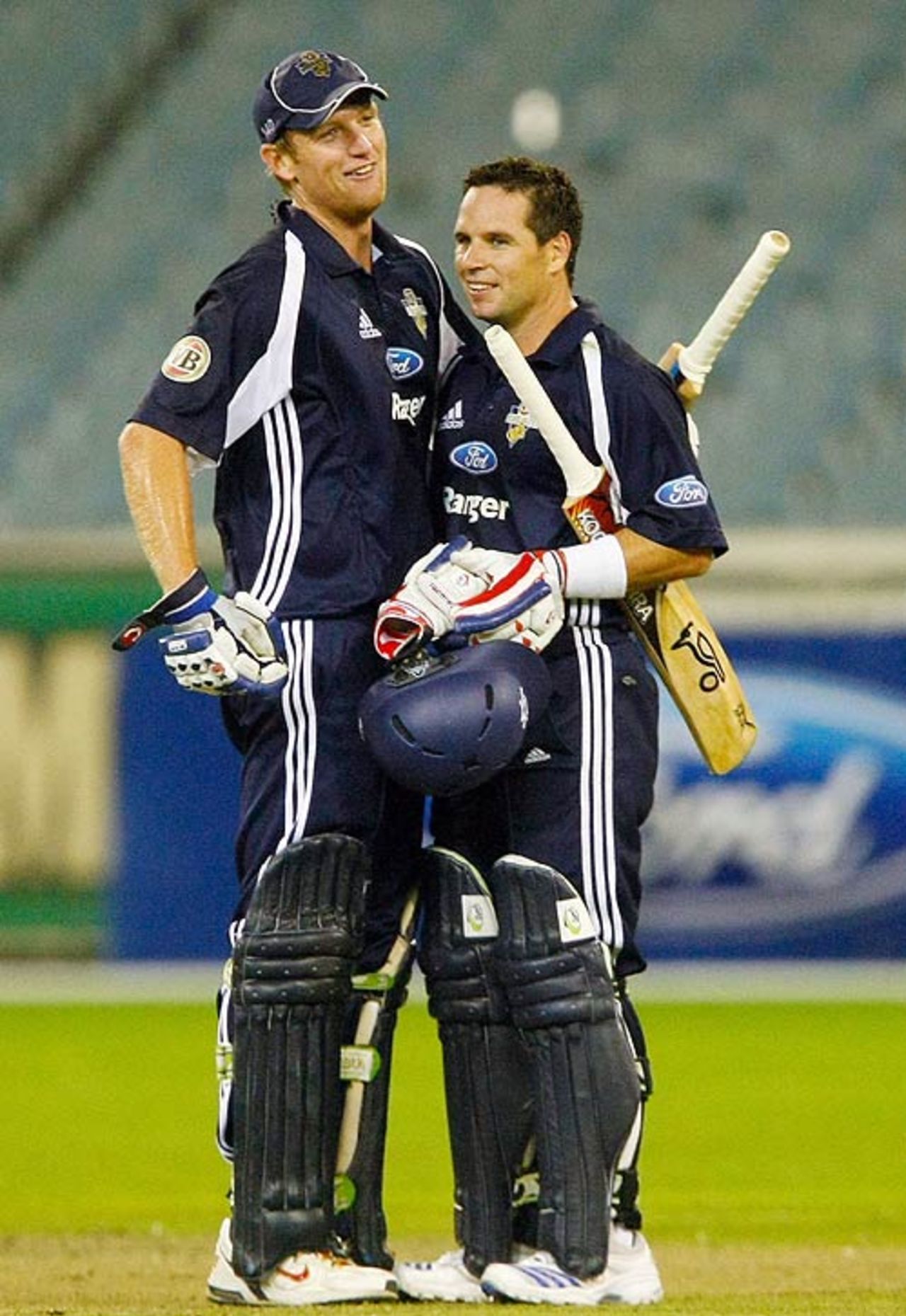 Cameron White and Brad Hodge added an unbeaten 157 for the fourth wicket, Victoria v Queensland, FR Cup, MCG, February 6, 2008