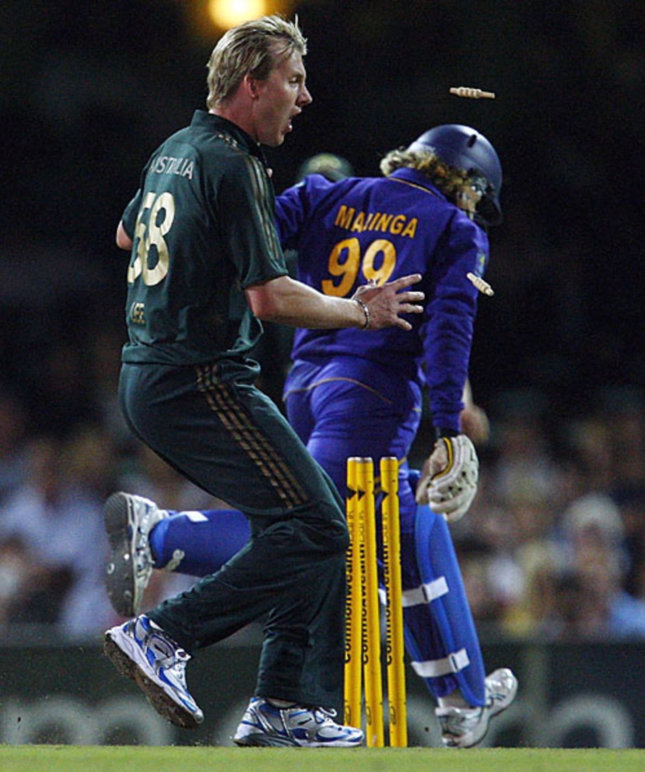 Lasith Malinga is run out by Andrew Symonds, Australia v Sri Lanka, CB Series, 3rd ODI, Sydney, February 8, 2008