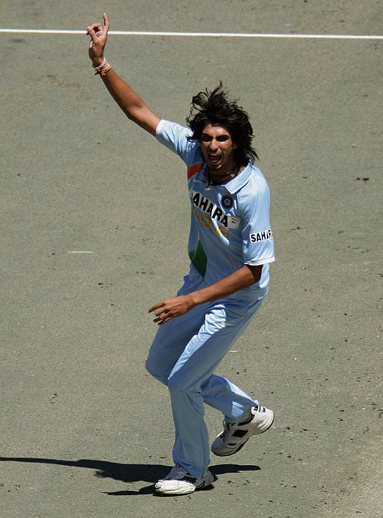 Ishant Sharma dismissed Matthew Hayden for 25, Australia v India, CB Series, 4th ODI, Melbourne, February 10, 2008