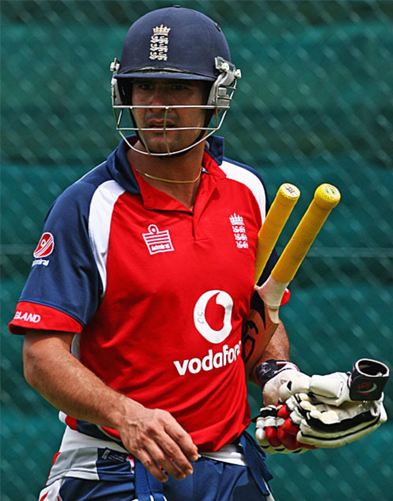 Owais Shah sweats it at practice, Seddon Park, February 11, 2008