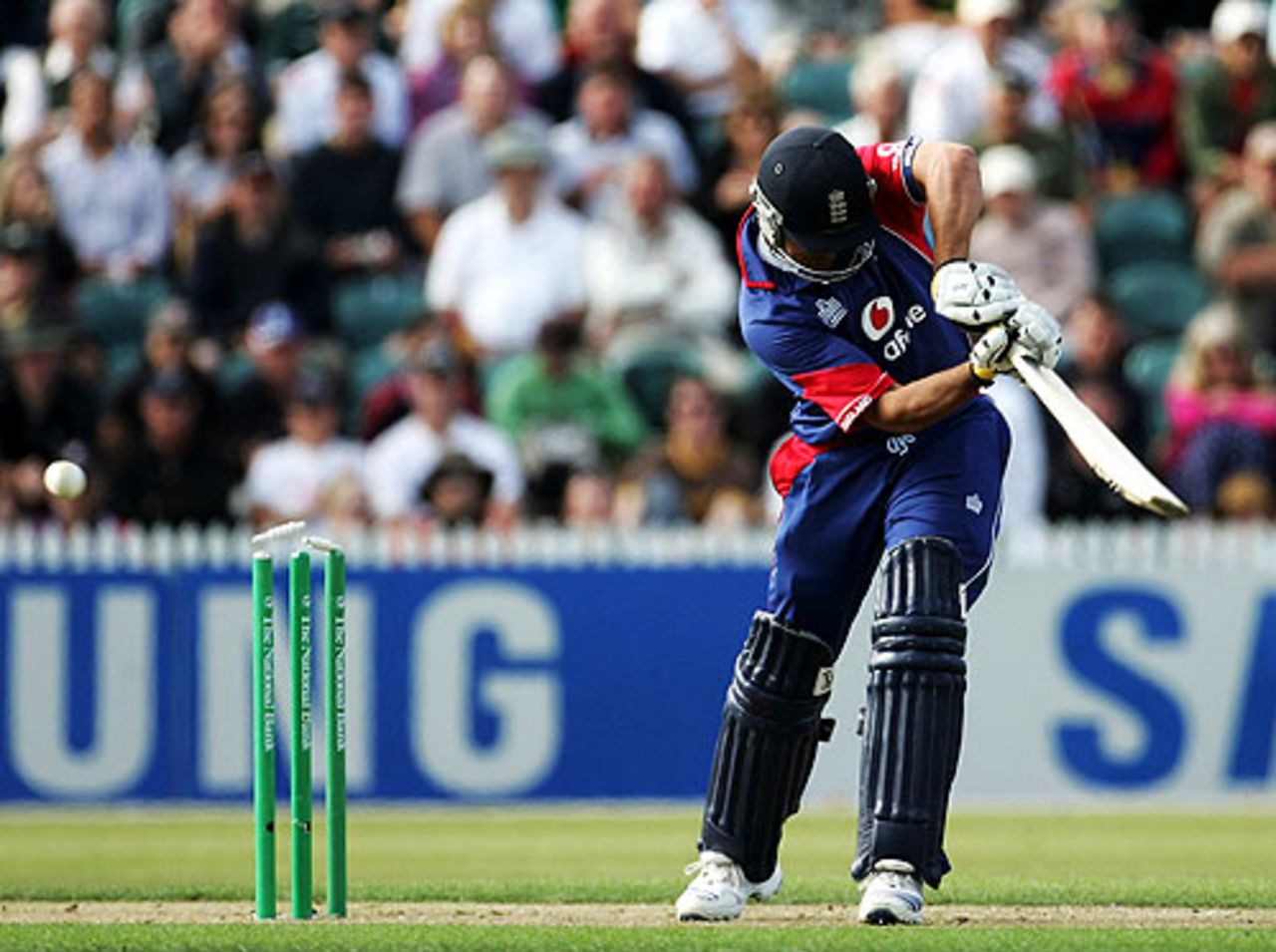 Owais Shah is bowled for a duck, New Zealand v England, 2nd ODI, Hamilton, February 12, 2008