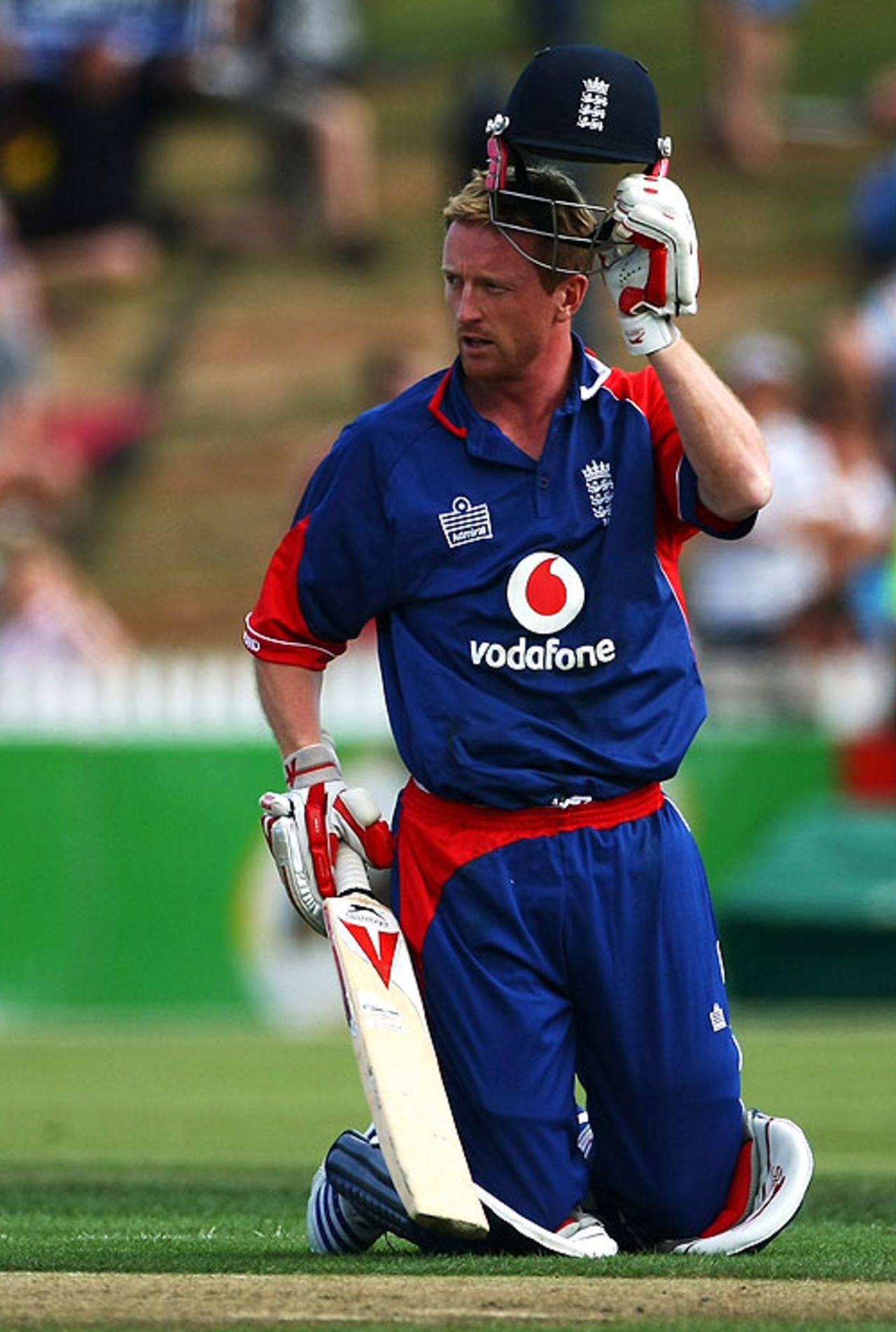 Paul Collingwood contemplates his first-ball run-out, New Zealand v England, 2nd ODI, Hamilton, February 12, 2008