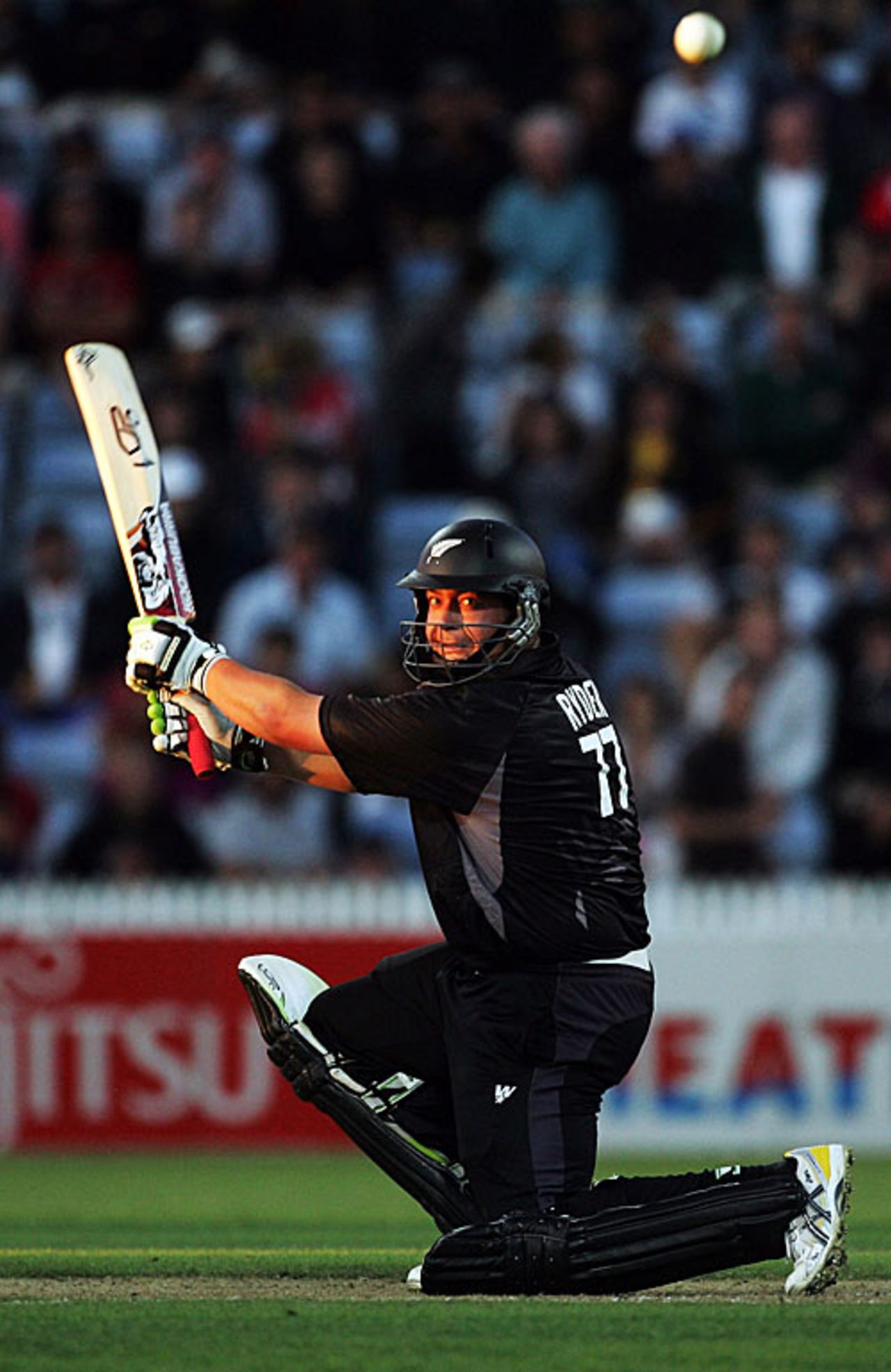 Down on one knee, Jesse Ryder uppercuts behind square, New Zealand v England, 2nd ODI, Hamilton, February 12, 2008