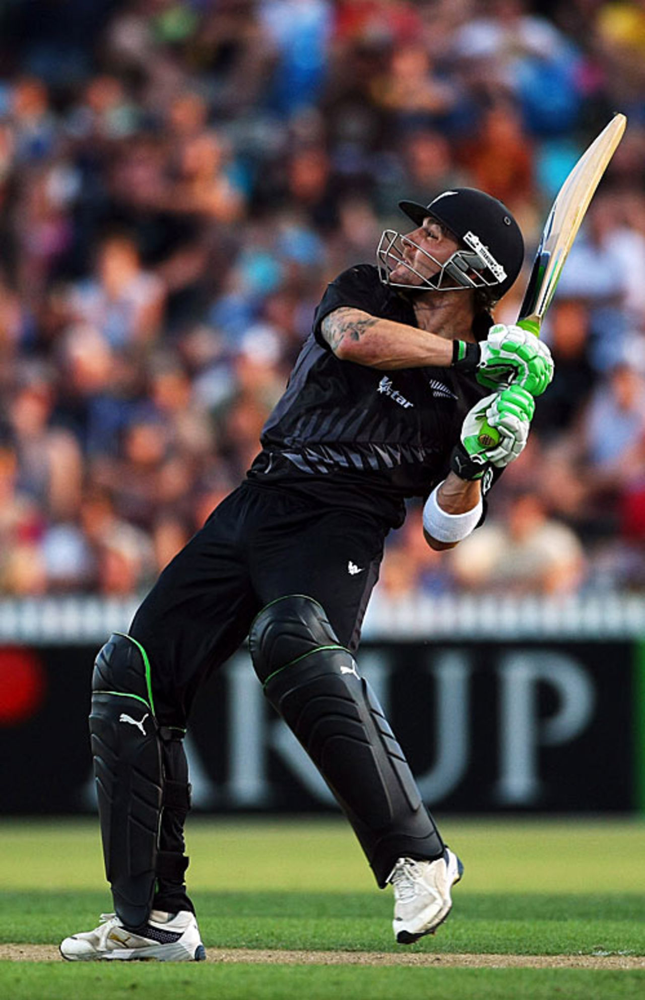 Brendon McCullum uppercuts over the covers during his blistering fifty, New Zealand v England, 2nd ODI, Hamilton, February 12, 2008