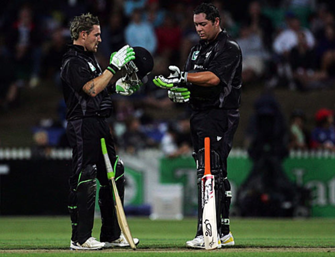 Brendon McCullum and Jesse Ryder take a breather during their rollicking partnership, New Zealand v England, 2nd ODI, Hamilton, February 12, 2008