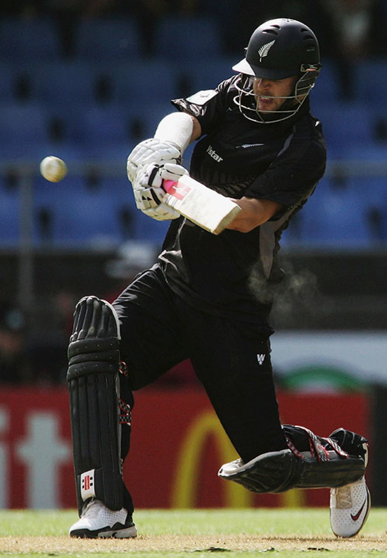 Daniel Vettori pulls off the front foot during his innings of 42, New Zealand v England, 3rd ODI, Auckland, February 15, 2008