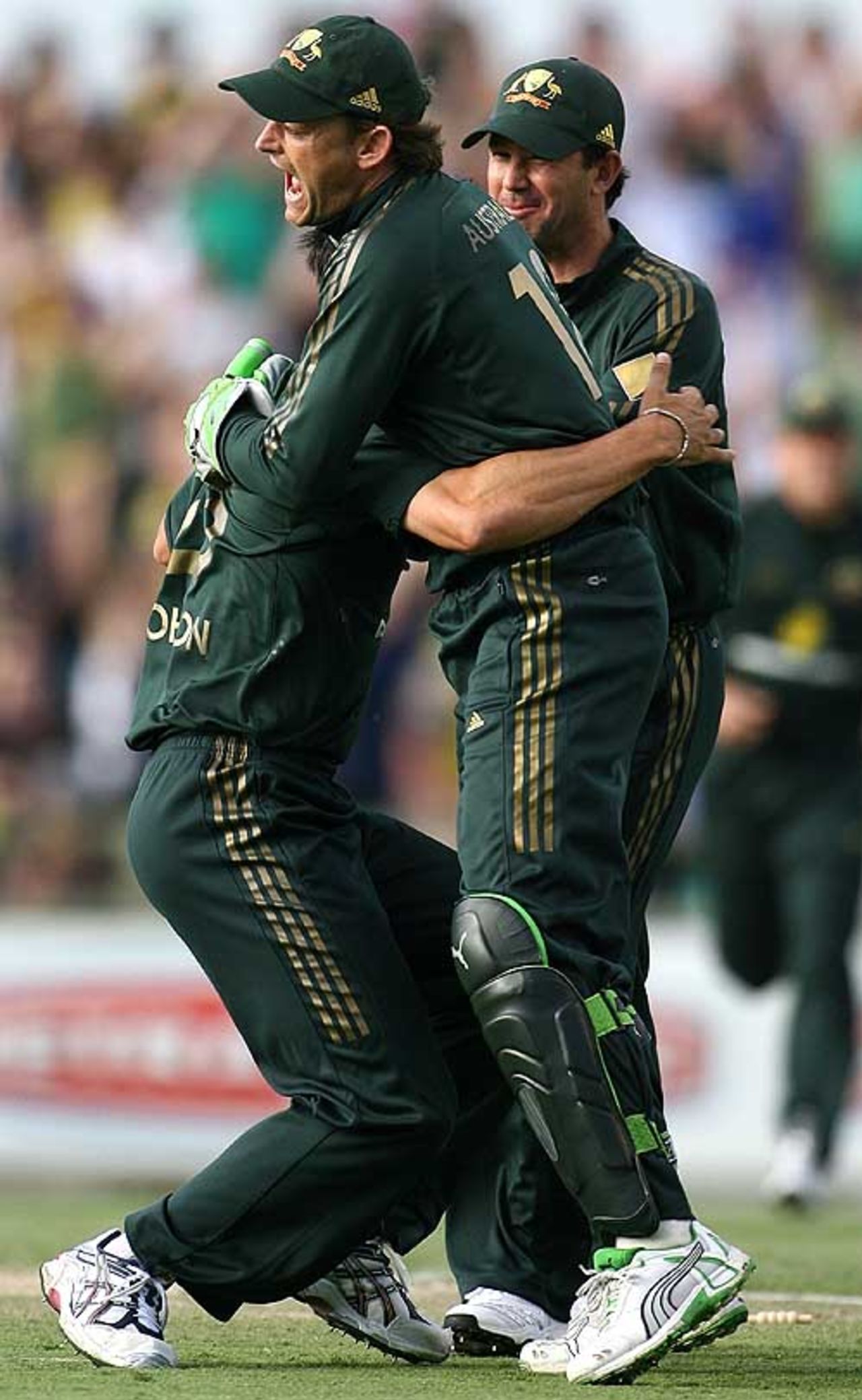 Adam Gilchrist and Mitchell Johnson rejoice at the fall of Tillakaratne Dilshan, Australia v Sri Lanka, 6th Match, CB Series, Perth, February 15, 2008