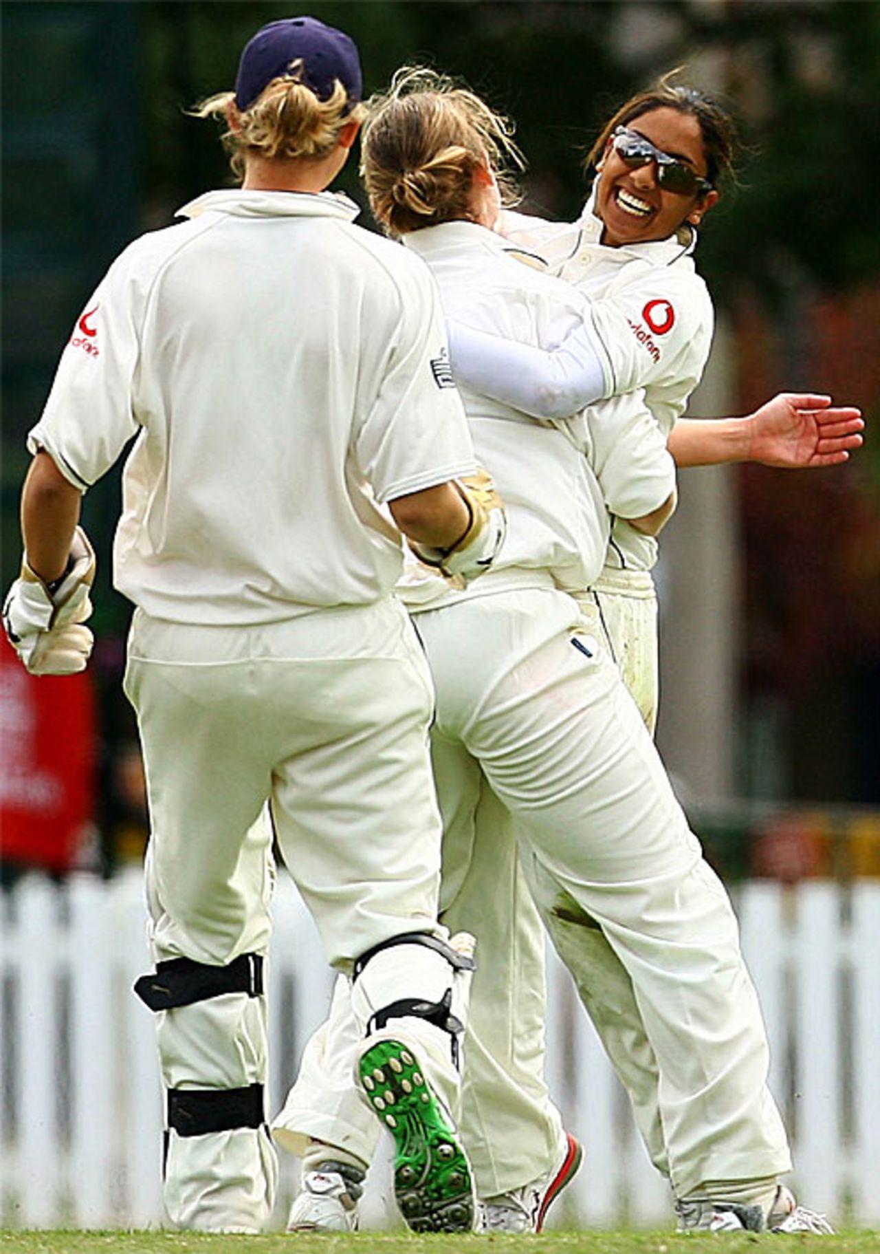Isa Guha celebrates the wicket of Leonie Coleman on the final day, Australia v England, only Test, Bowral, 3rd day, February 17, 2008