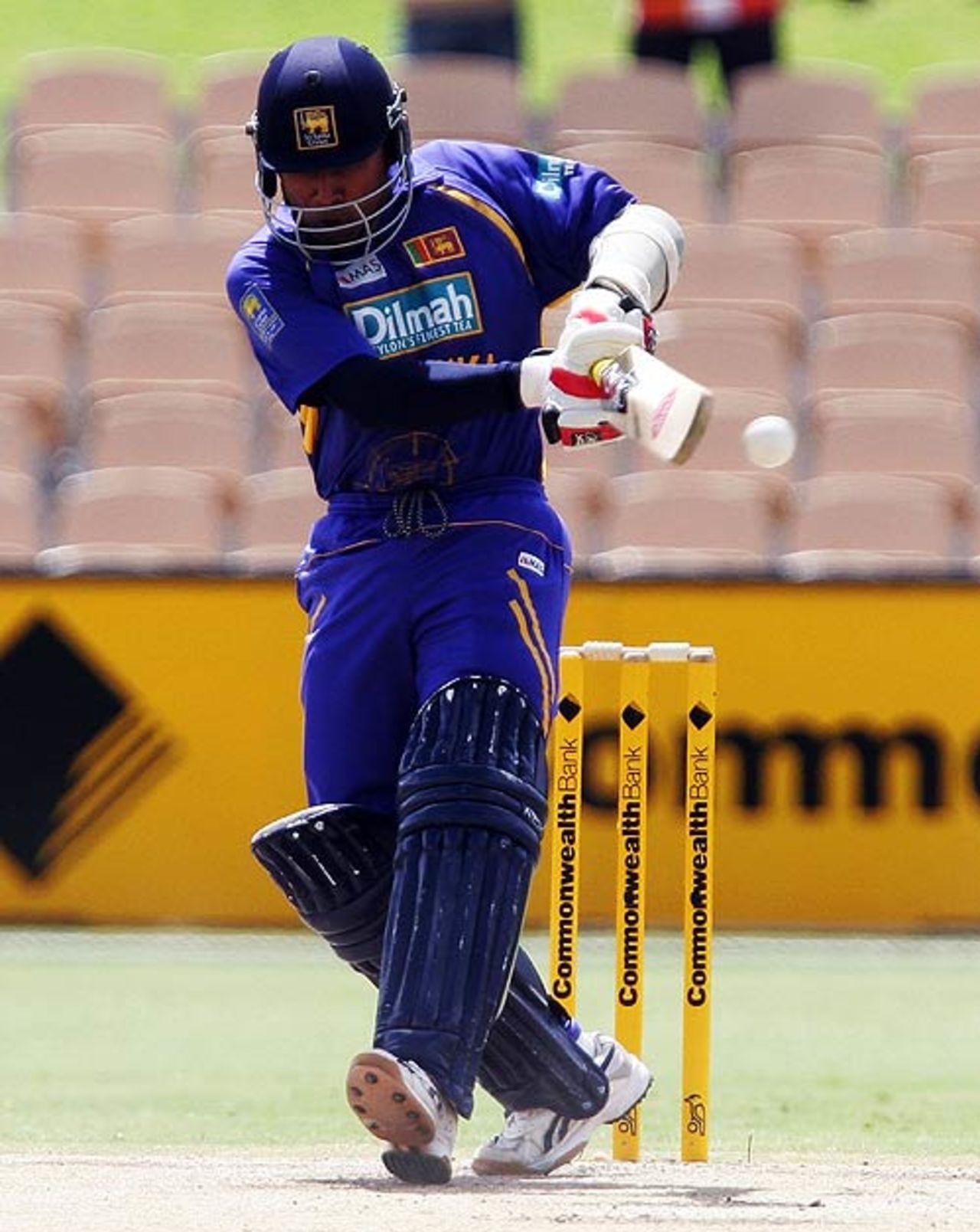 Mahela Jayawardene pulls a short one, India v Sri Lanka, CB Series, 8th match, Adelaide, February 19, 2008
