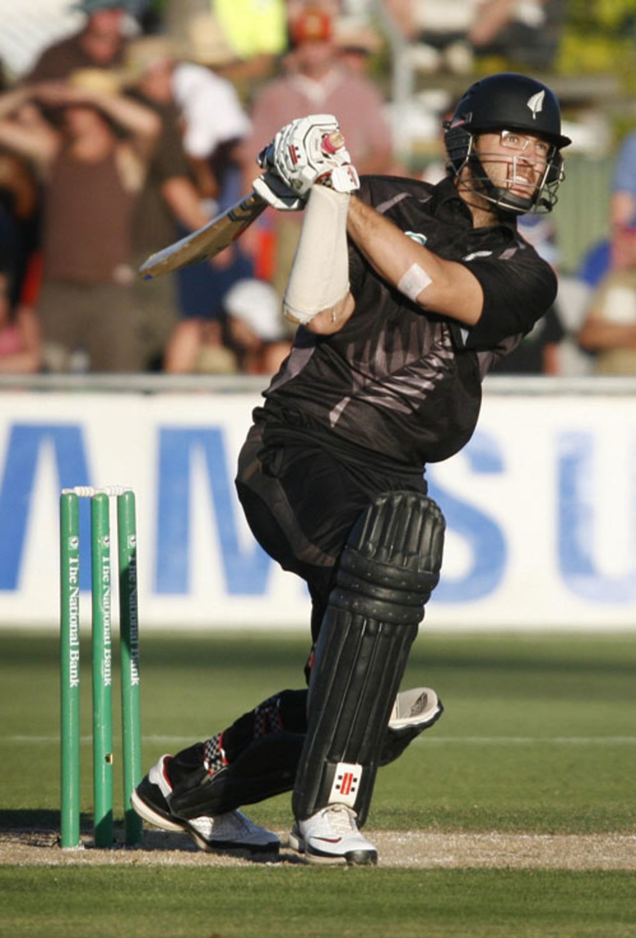 Daniel Vettori on the front foot, forcing down the ground, New Zealand v England, 4th ODI, Napier, February 20, 2008