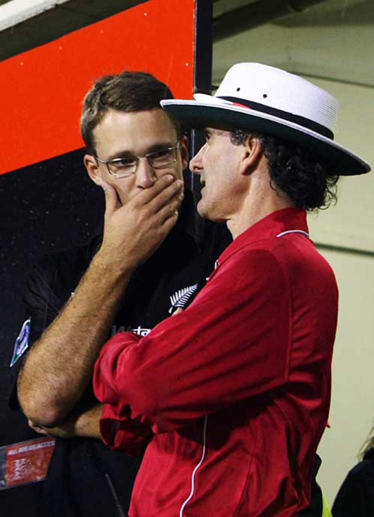 Daniel Vettori chats with Billy Bowden as rain ends the final ODI, England v New Zealand, 5th ODI, Christchurch, February 23, 2008