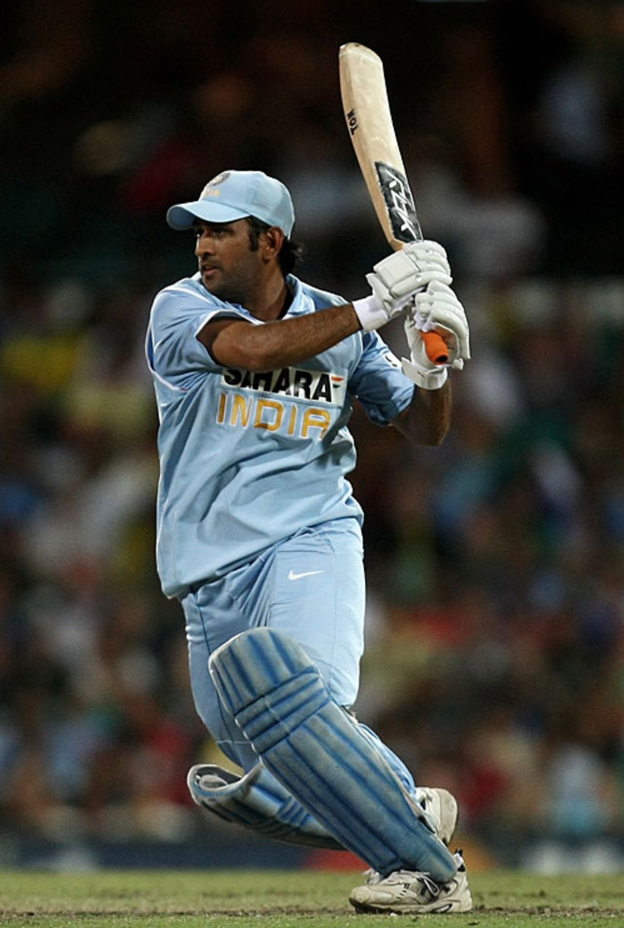 Mahendra Singh Dhoni added 98 with Gautam Gambhir, Australia v India, 10th ODI, CB Series, Sydney, February 24, 2008 

