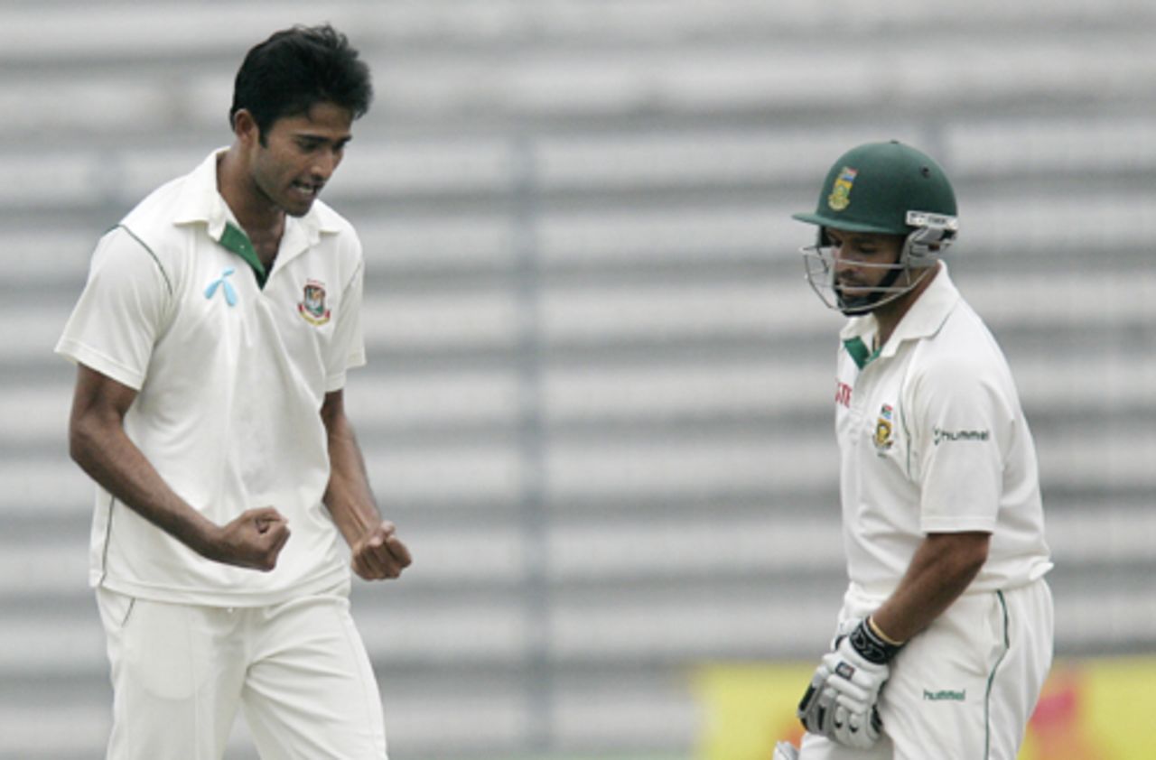 Shahadat Hossain reacts after dismissing Ashwell Prince, Bangladesh v South Africa, 1st Test, Mirpur, 4th day, February 25, 2008 