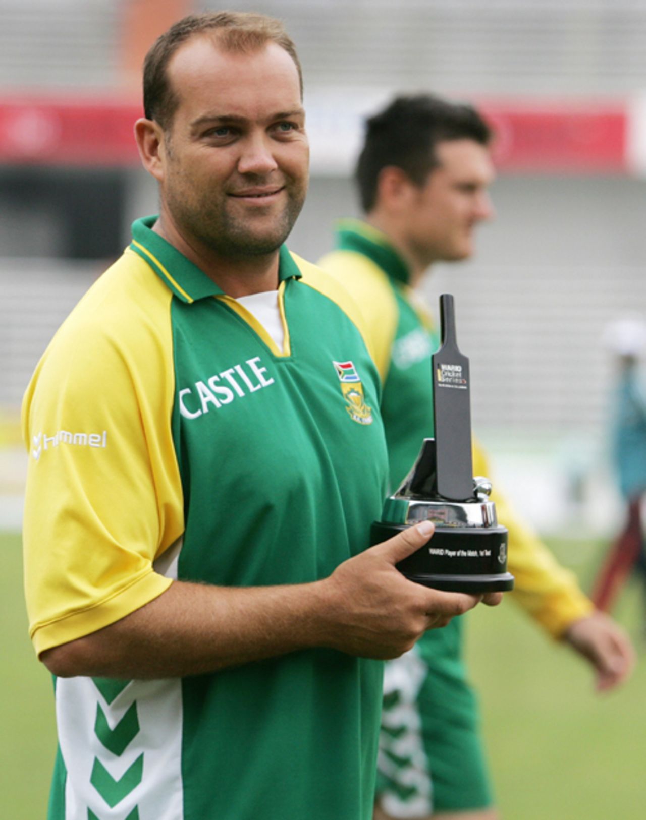 Jacques Kallis poses with his Man-of-the-Match award, Bangladesh v South Africa, 1st Test, Mirpur, 4th day, February 25, 2008 