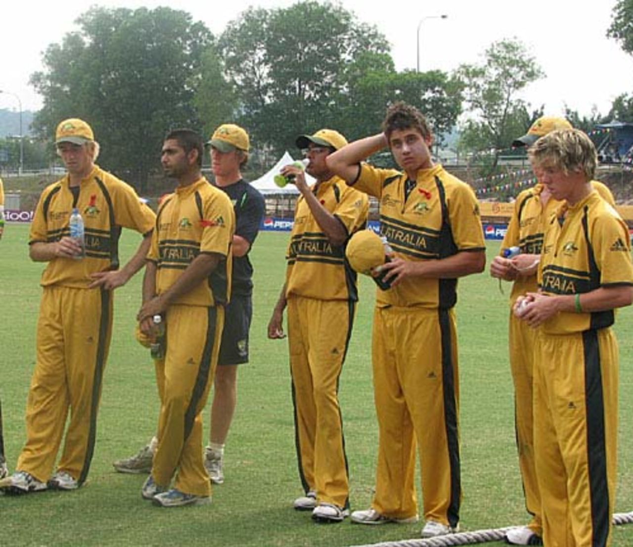 The dejected Australian team after the match, Australia Under-19s v Pakistan U-19s, Under-19 World Cup quarter-finals, Kuala Lumpur, February 25, 2008 
