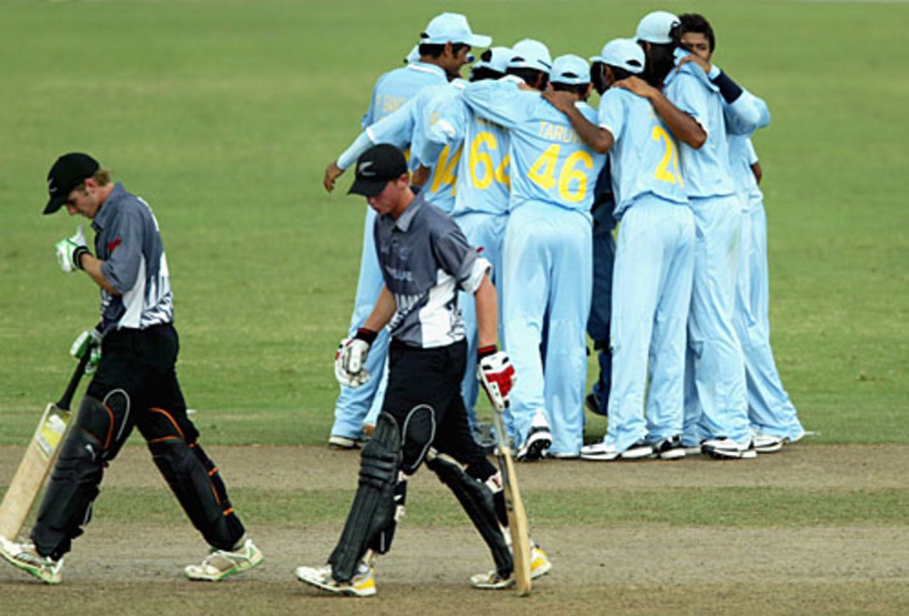India restricted New Zealand to 205, India U-19 v New Zealand U-19, Under-19 World Cup, Kuala Lumpur, February 27, 2008