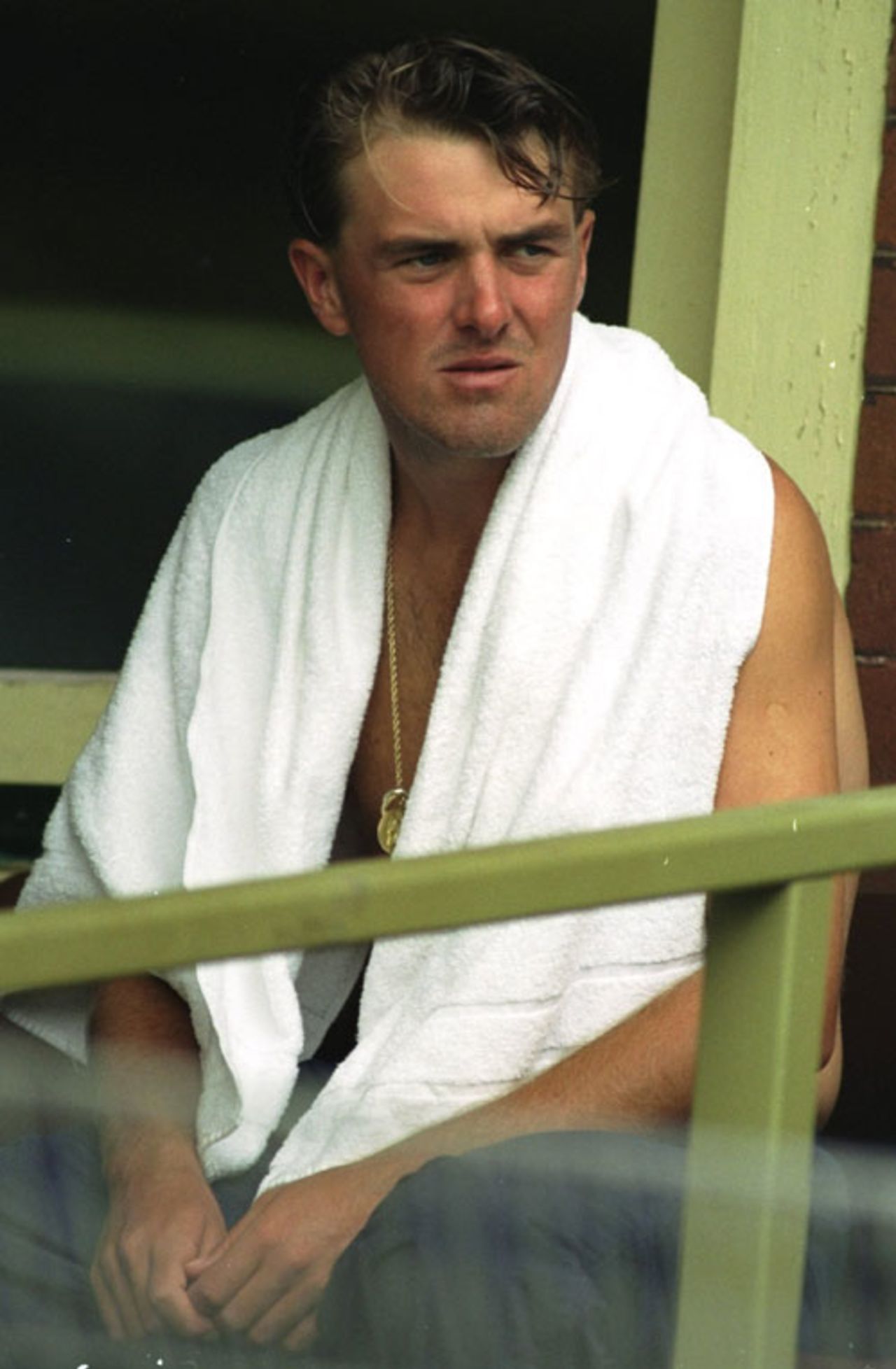 Phil Tufnell ponders life, Australia v England, 3rd Test, Sydney, January 8, 1991