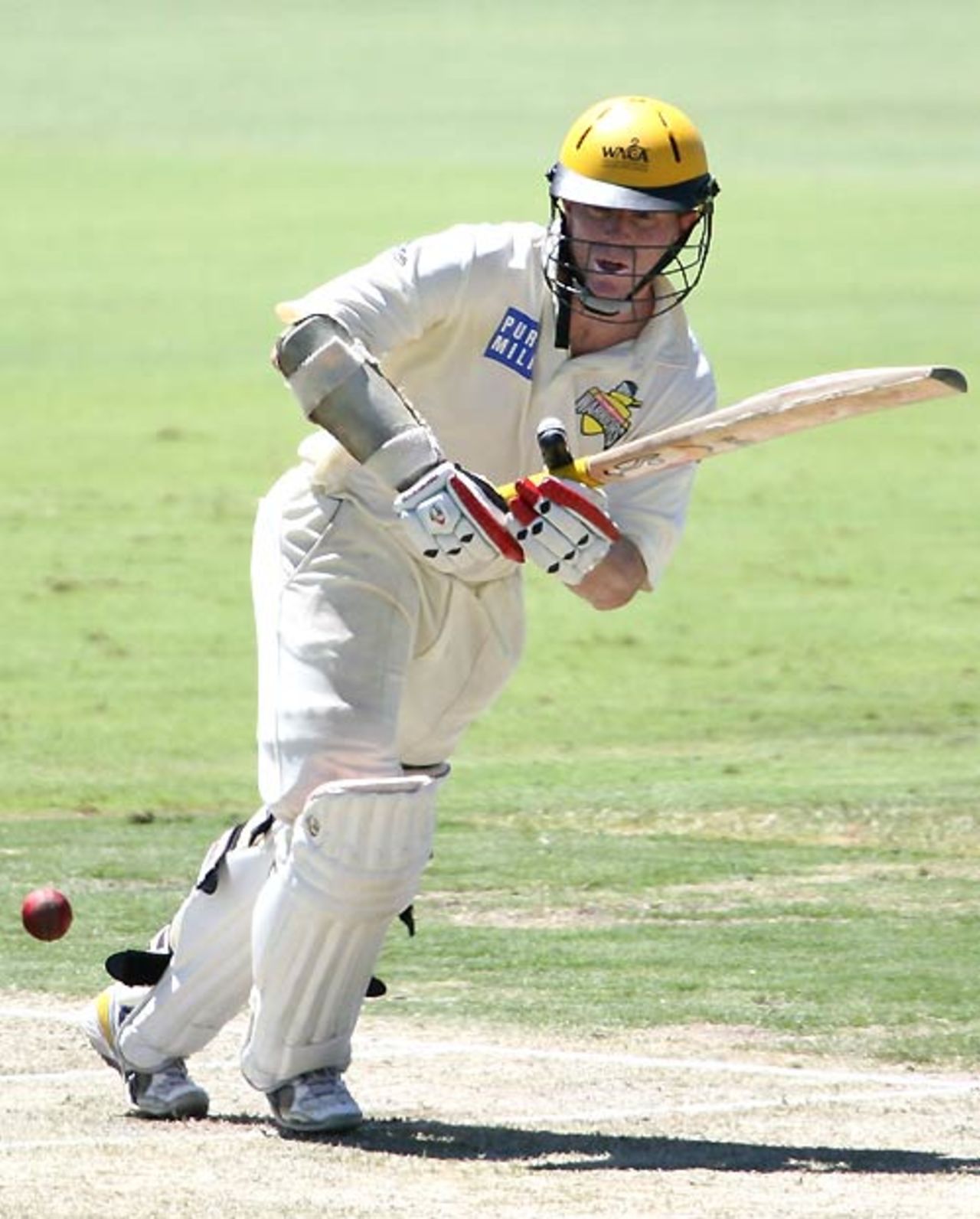 Chris Rogers acknowledges the cheers after reaching his hundred ...