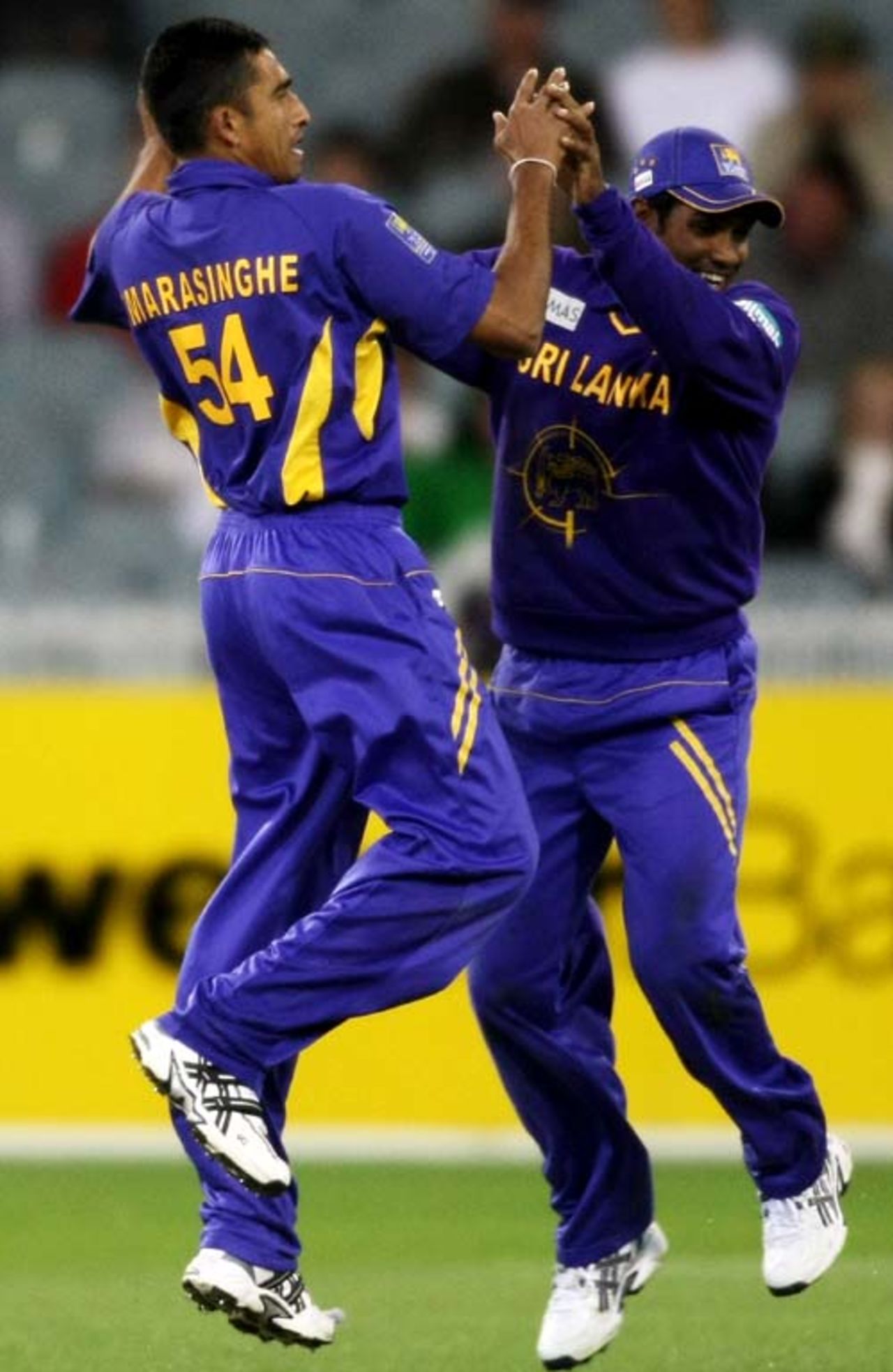 Ishara Amerasinghe picked up three wickets, Australia v Sri Lanka, CB Series, 12th ODI, Melbourne, February 29, 2008 

