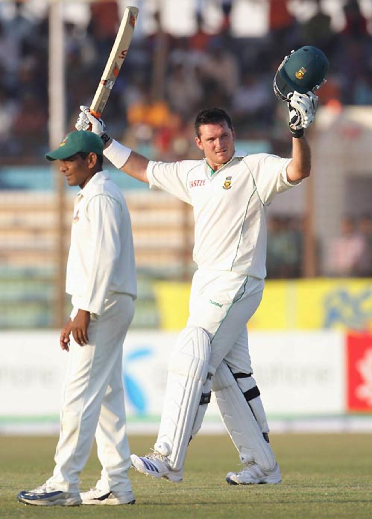 Graeme Smith celebrates his fourth Test double hundred, Bangladesh v South Africa, 2nd Test, Chittagong, 1st day, February 29, 2008