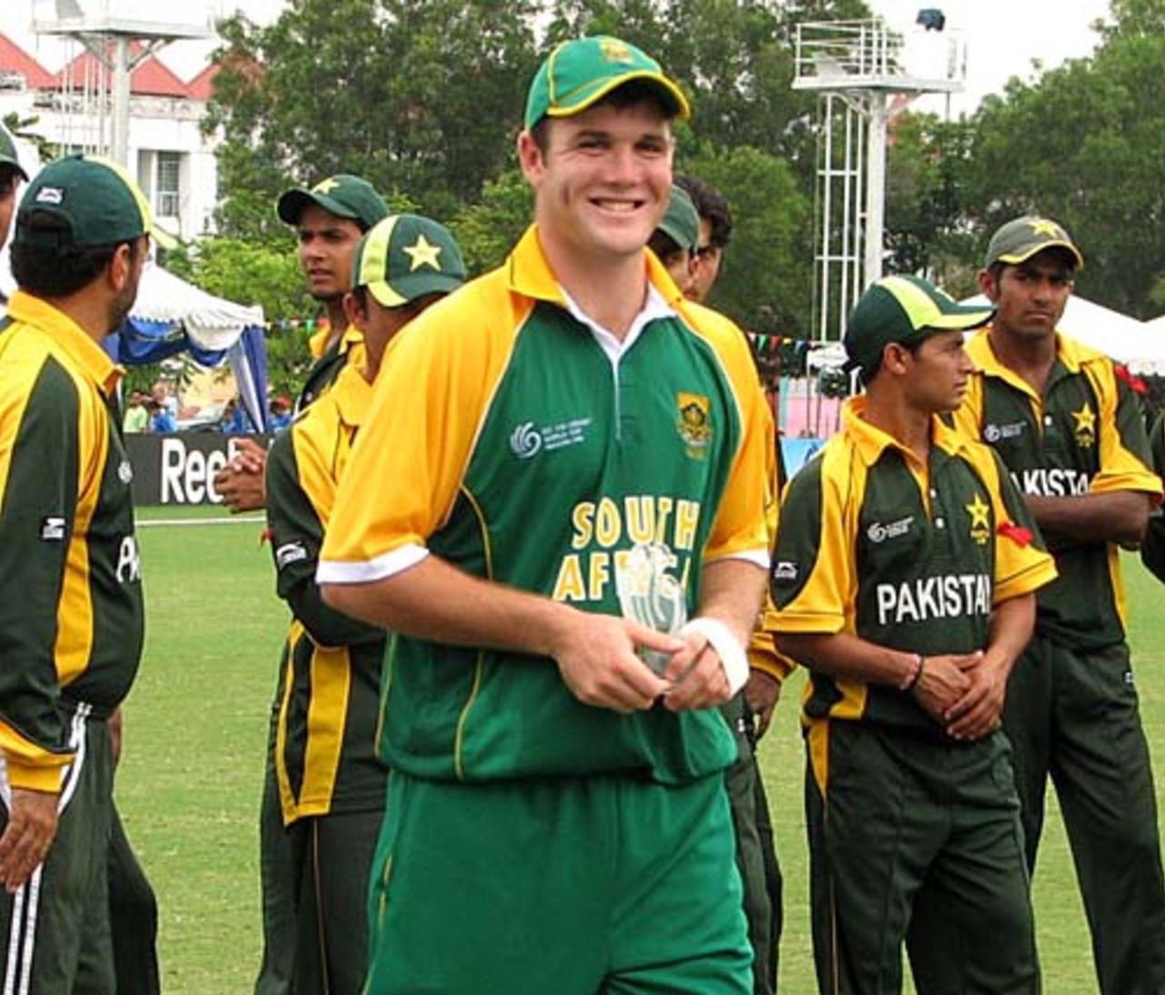 A beaming JJ Smuts with the Man-of-the-Match award, Pakistan v South Africa, 2nd semi-final, Under-19 World Cup, Kuala Lumpur, March 1, 2008 