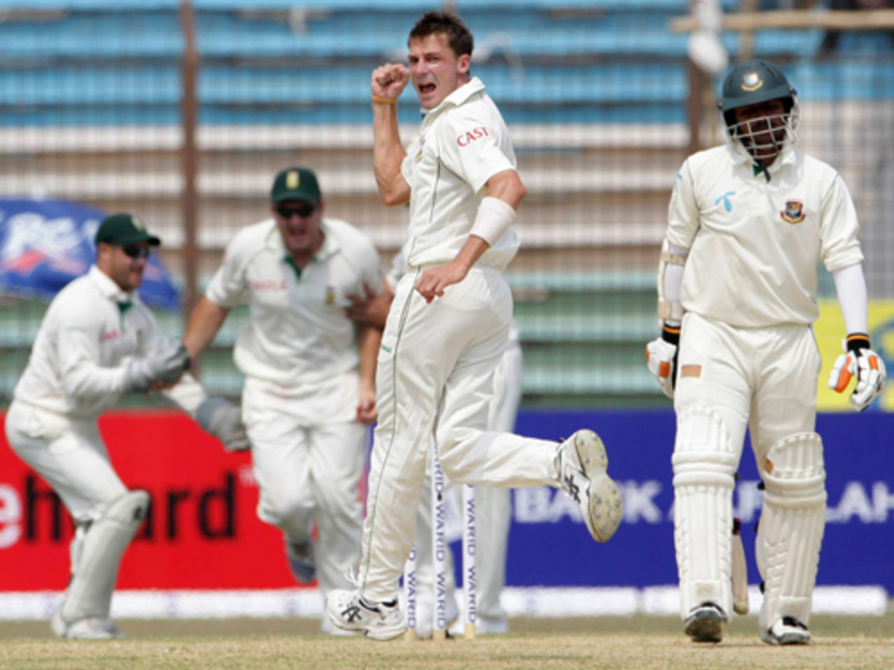 Dale Steyn exults after dismissing Shahriar Nafees, Bangladesh v South Africa, 2nd Test, Chittagong, 3rd day, March 2, 2008