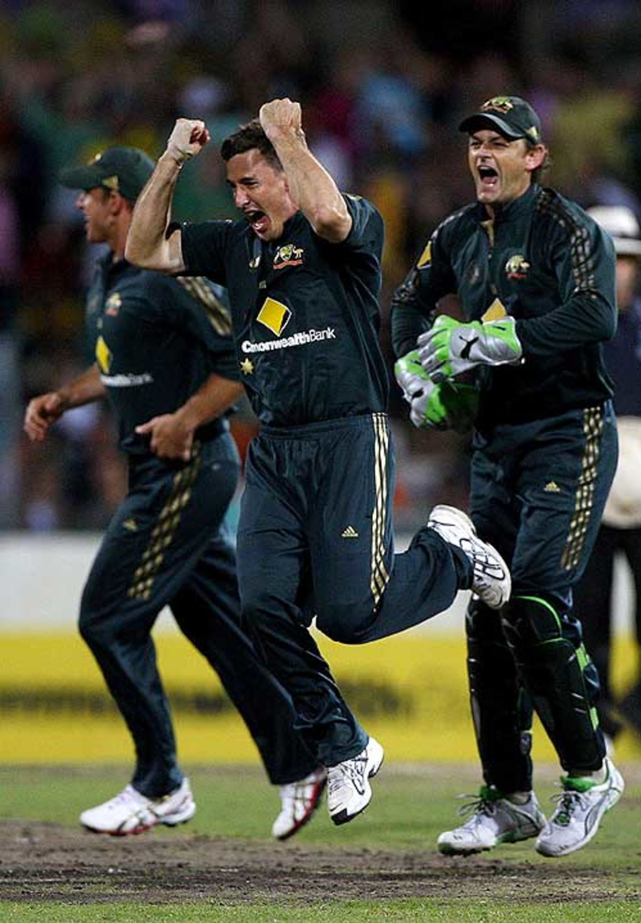 Brad Hogg cannot conceal his pleasure at bowling Yuvraj Singh, Australia v India, CB Series, 1st final, Sydney, March 2, 2008