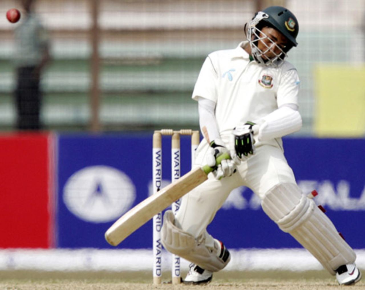 Mushfiqur Rahim takes evasive action, Bangladesh v South Africa, 2nd Test, Chittagong, 3rd day, March 2, 2008 