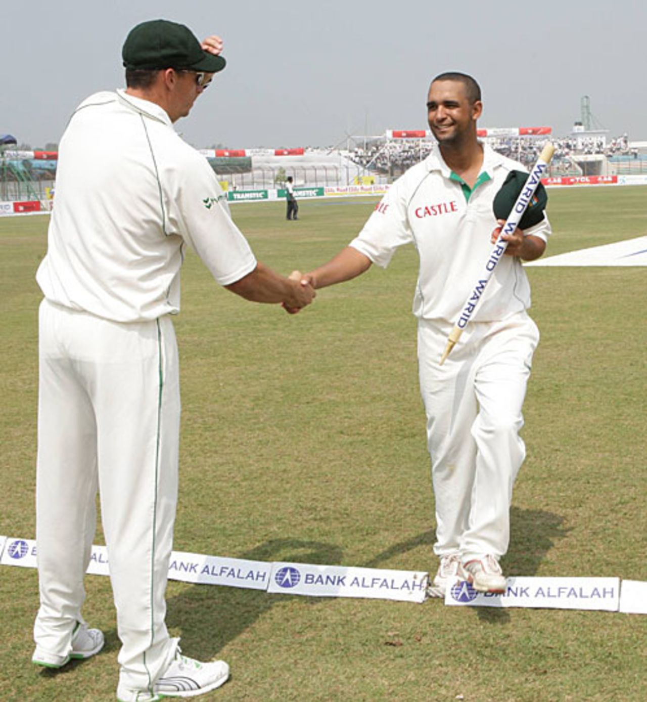 Andre Nel congratulates Robin Peterson for taking his five-for, Bangladesh v South Africa, 2nd Test, Chittagong, 4th day, March 3, 2008