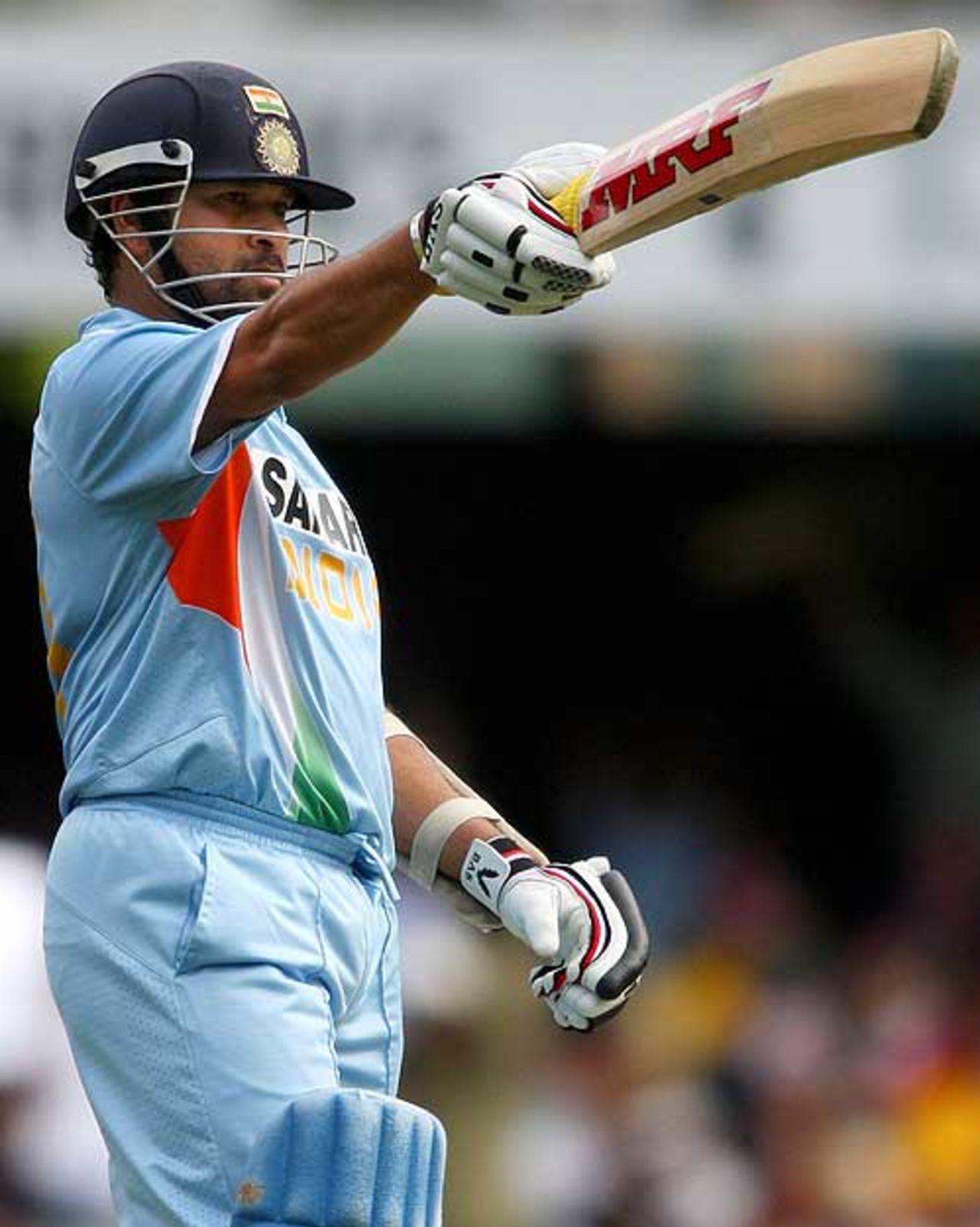Sachin Tendulkar reaches his fifty from 70 balls, Australia v India, CB Series, 2nd final, Brisbane, March 4, 2008