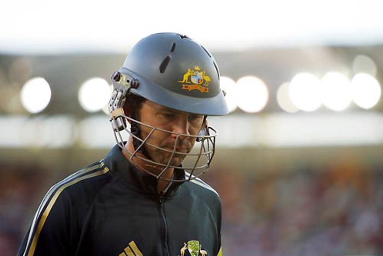 Ricky Ponting cuts a lonely figure as he walks back for 1, Australia v India, CB Series, 2nd final, Brisbane, March 4, 2008 