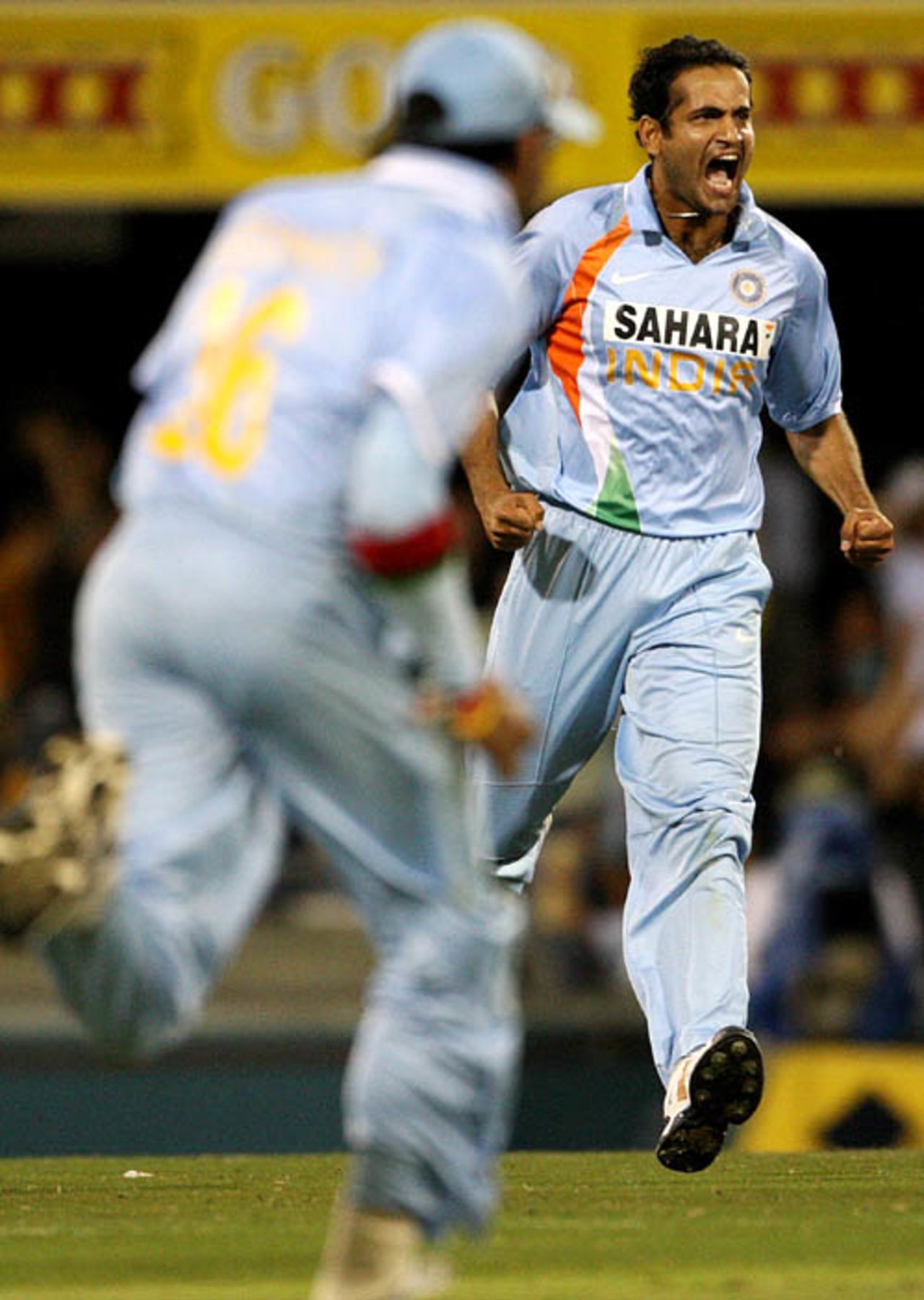 Irfan Pathan got the final wicket of James Hopes, Australia v India, CB Series, 2nd final, Brisbane, March 4, 2008 
