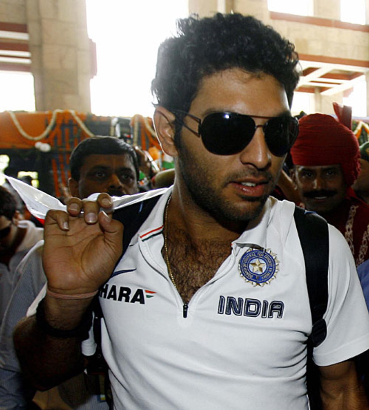 Yuvraj Singh arrives at the hotel, New Delhi, March 6, 2008