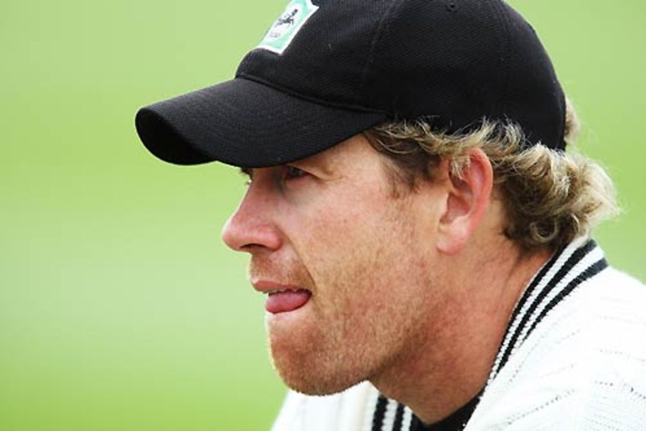 Jacob Oram has a moment to himself, Wellington, March 11, 2008