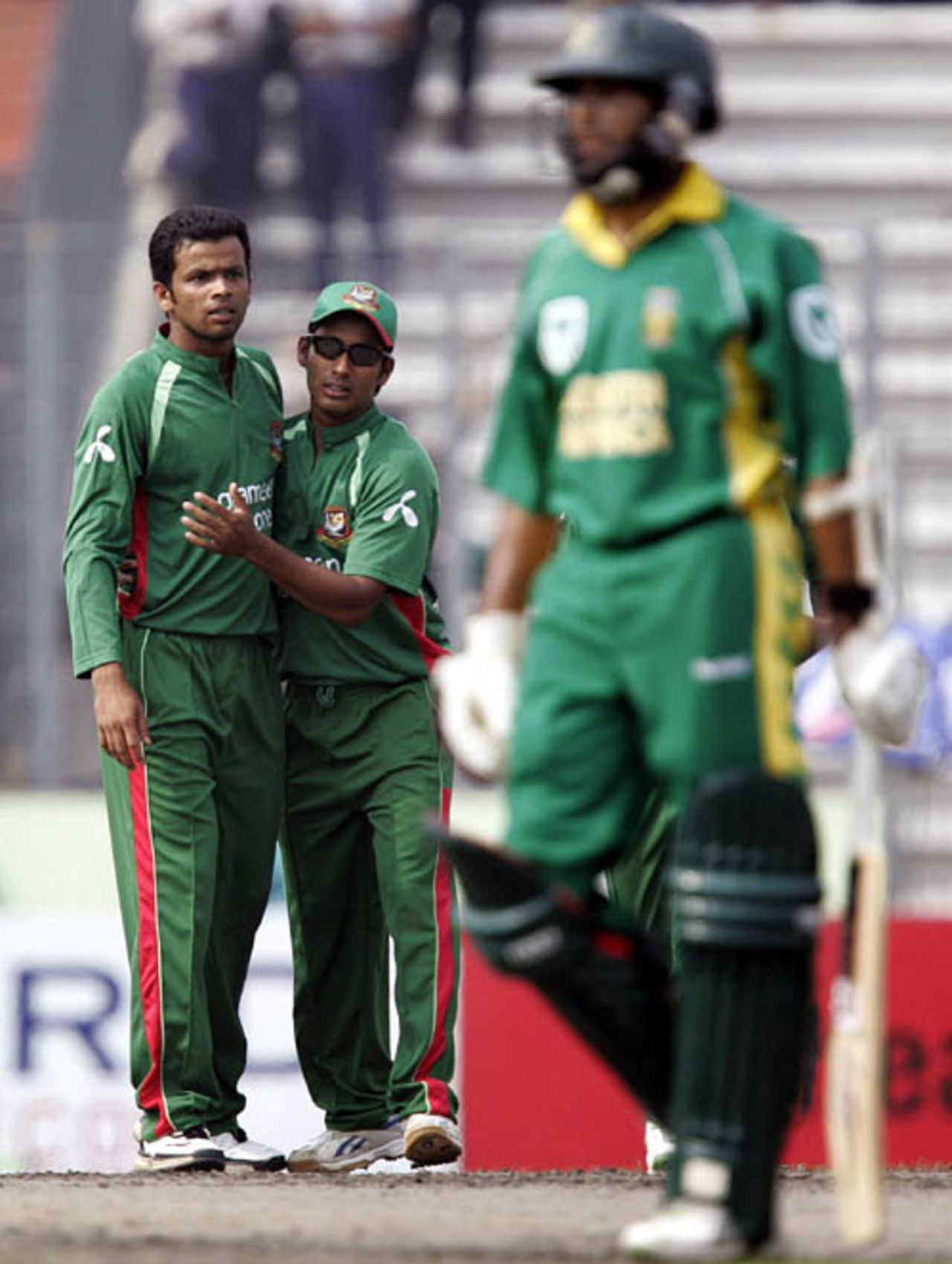 Abdur Razzak and Mohammad Ashraful celebrate the fall of Hashim Amla, Bangladesh v South Africa, 2nd ODI, Mirpur, March 12, 2008