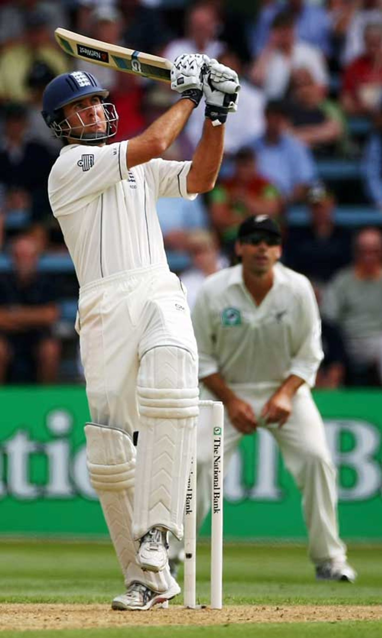 Michael Vaughan brings out his pull, New Zealand v England, 2nd Test, Wellington, March 13, 2008