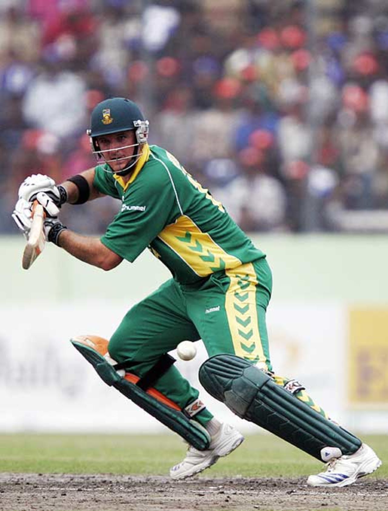 Graeme Smith steered South Africa to a sweep, Bangladesh v South Africa, 3rd ODI, Mirpur, March 14, 2008 
