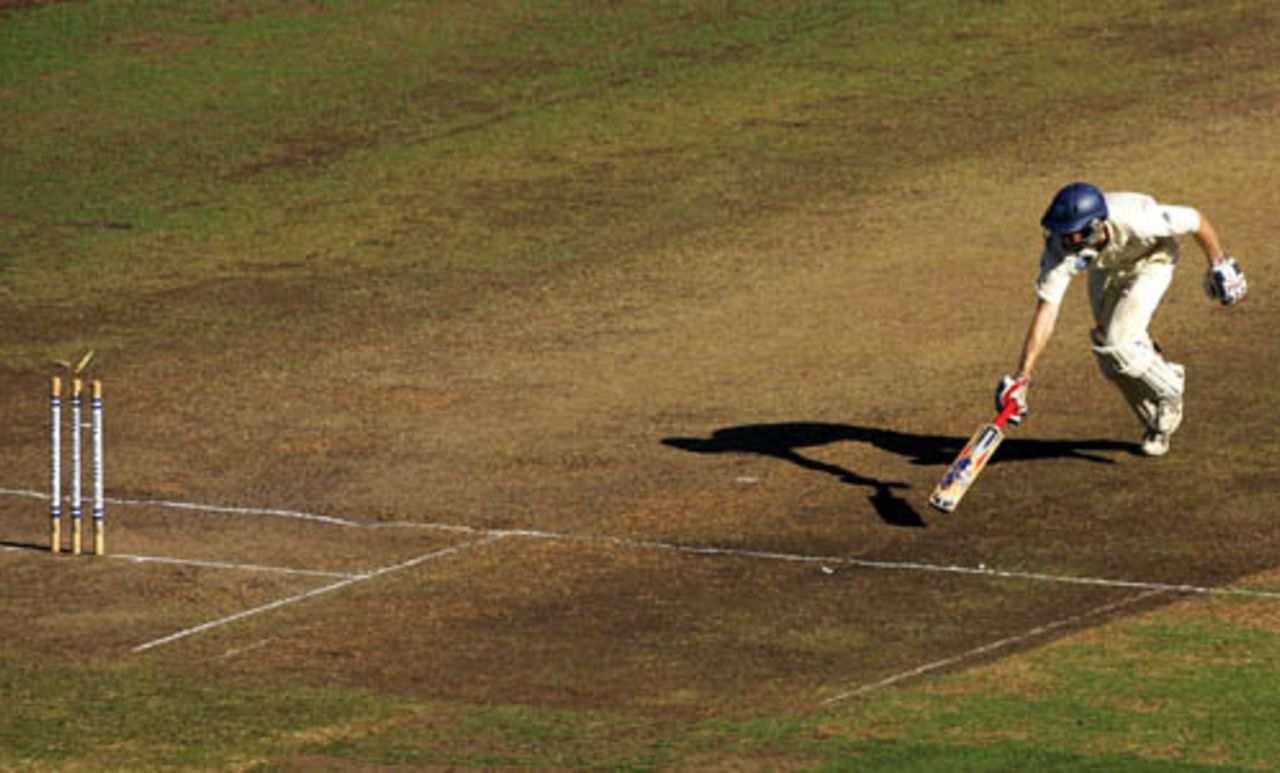 Simon Katich is run out on 92, New South Wales v Victoria, Pura Cup final, Sydney, March 17, 2008
