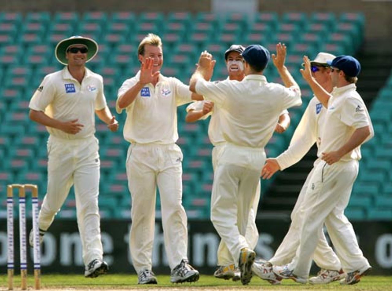 Brett Lee celebrates a wicket, New South Wales v Victoria, Pura Cup final, 5th day, Sydney, March 19, 2008