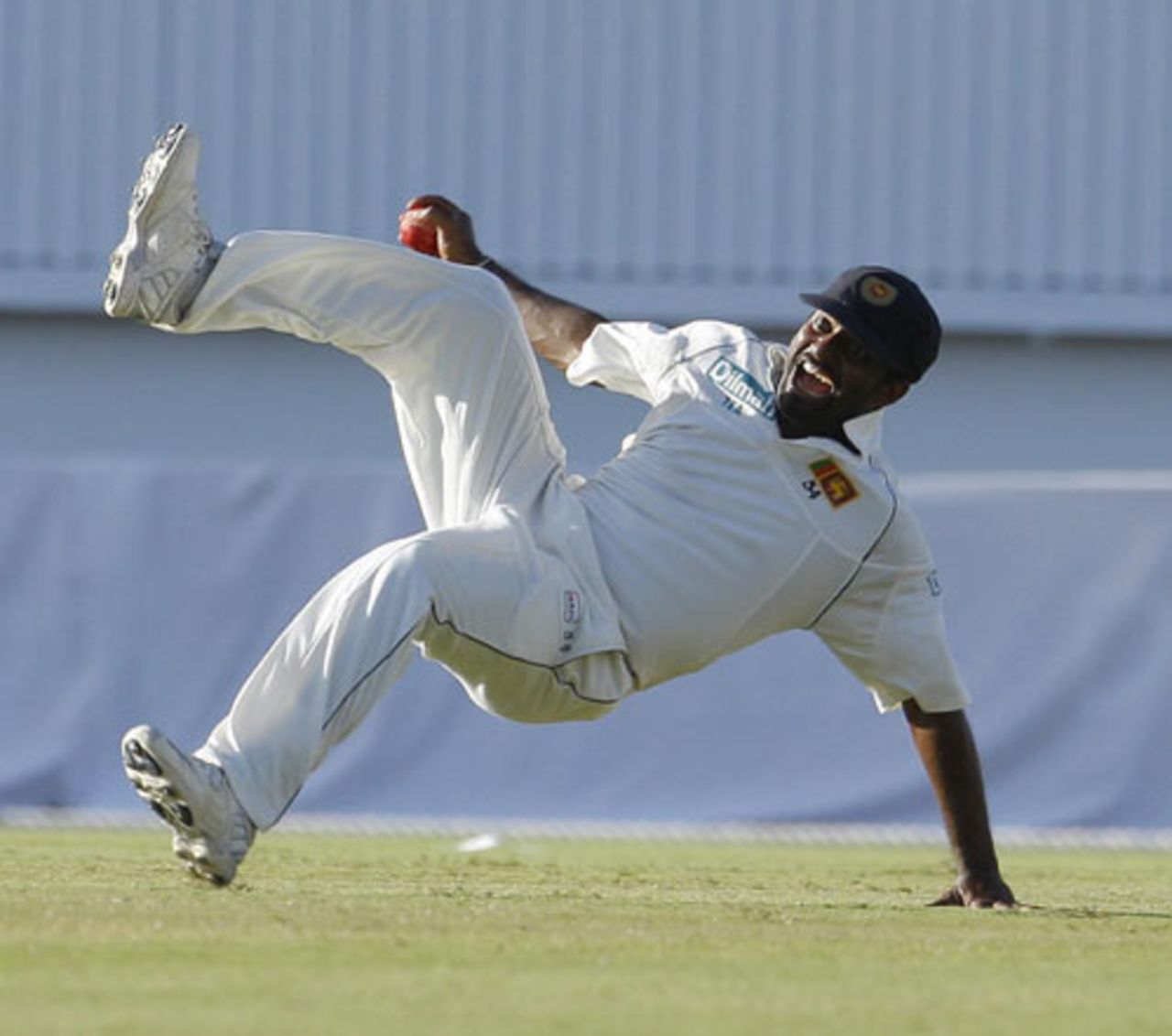 Muttiah Muralitharan pulls of a blinder to secure the win, West Indies v Sri Lanka, 1st Test, Guyana, 5th day, March 26, 2008