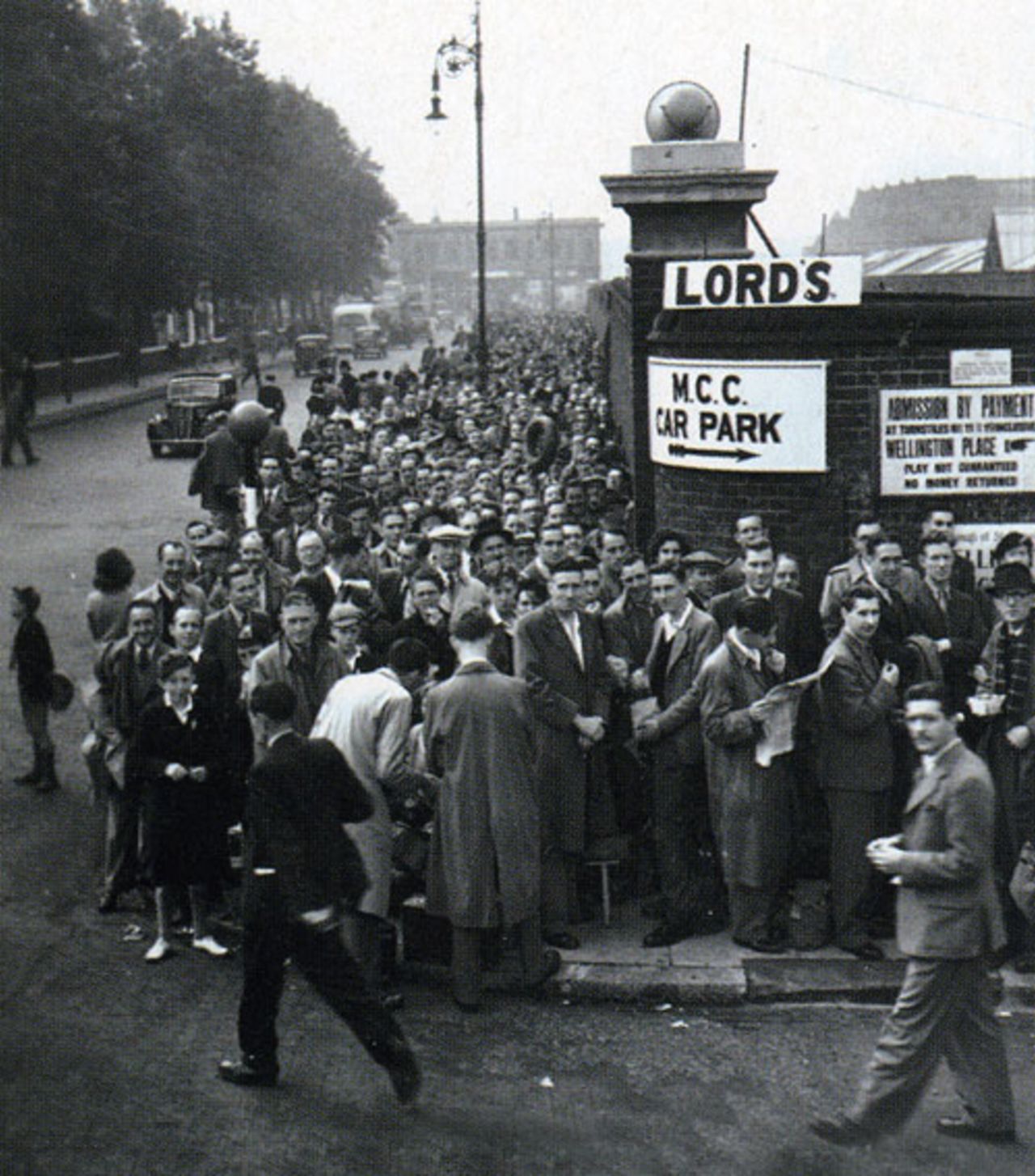 Crowds queue outside Lord's ahead of the 1934 Ashes Test, England v Australia, 2nd Test, Lord's, June 22. 1934