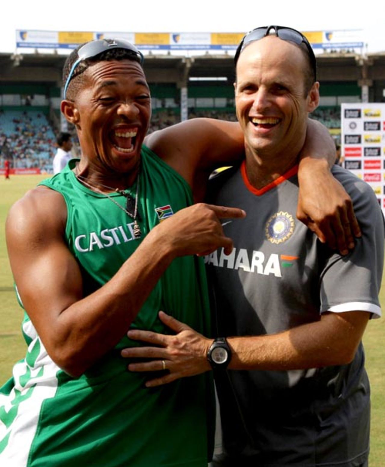 Makhaya Ntini has a hearty laugh with Gary Kirsten, India v South Africa, 1st Test, Chennai, 5th day, March 30, 2008 