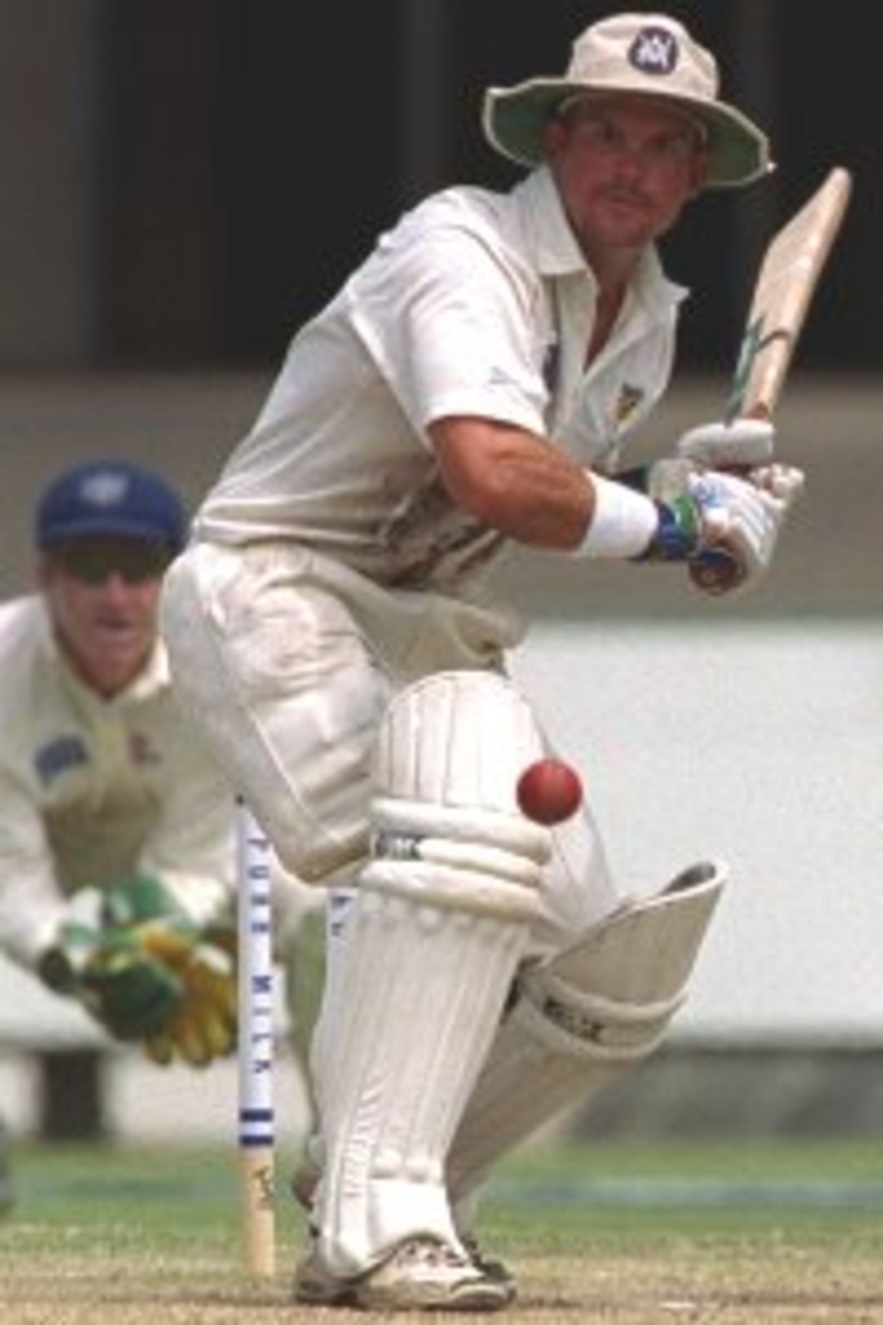 11 Feb 2000: Matthew Mott of Victoria in action against NSW during the Pura Milk Cup cricket match between New South Wales v Victoria, at the Sydney Cricket Ground, Australia.