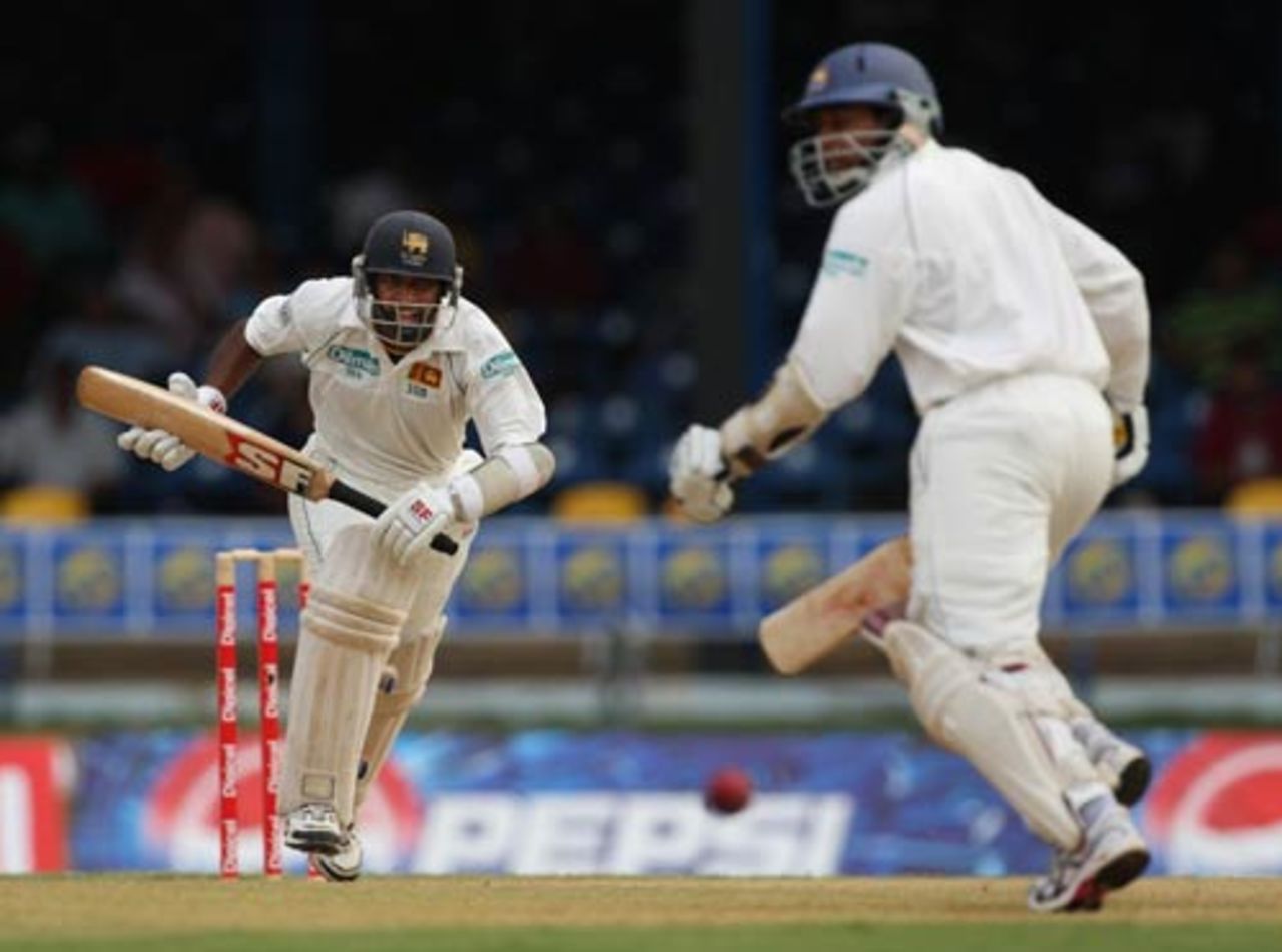 Chamara Silva and Tillakaratne Dilshan take off for a run, West Indies v Sri Lanka, 2nd Test, Trinidad, 1st day, April 3, 2008