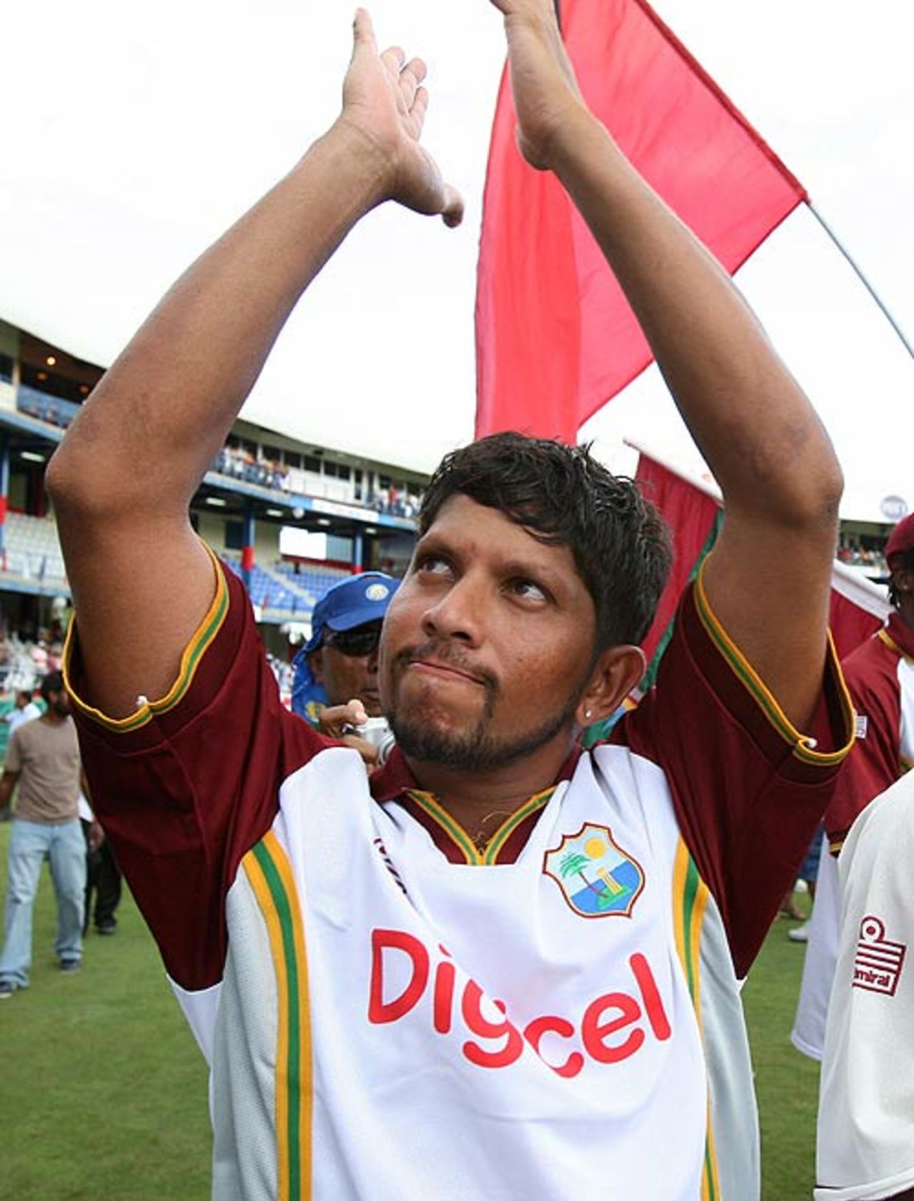 Ramnaresh Sarwan celebrates West Indies' six-wicket win, West Indies v Sri Lanka, 2nd Test, Trinidad, 4th day, April 6, 2008 