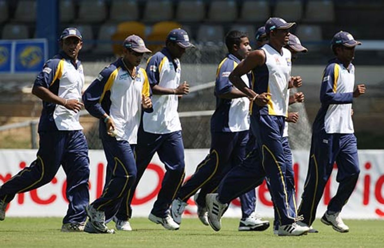 Sri Lankan players take a few laps around the outfield, Port of Spain, April 8, 2008