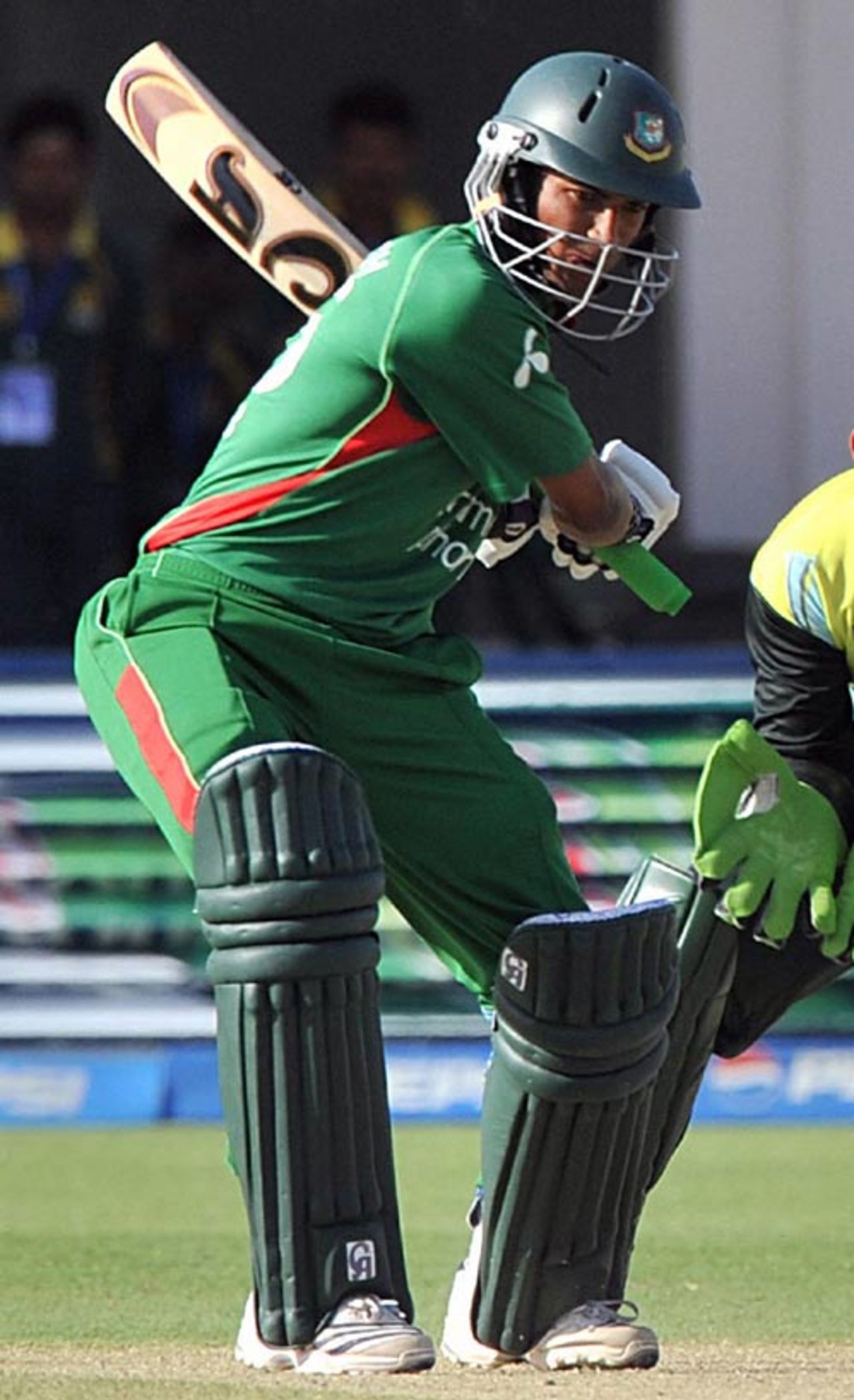 Shakib Al Hasan crunches one through the off side, Pakistan v Bangladesh, 4th ODI, Multan, April 16, 2008
