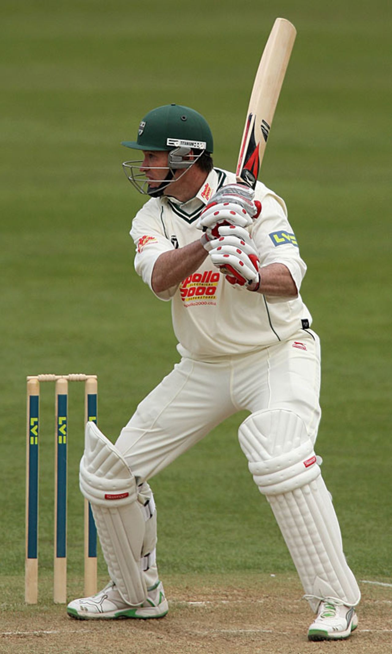 Graeme Hick back-cuts en route to another fifty, Warwickshire v Worcestershire, Edgbaston, April 18, 2008